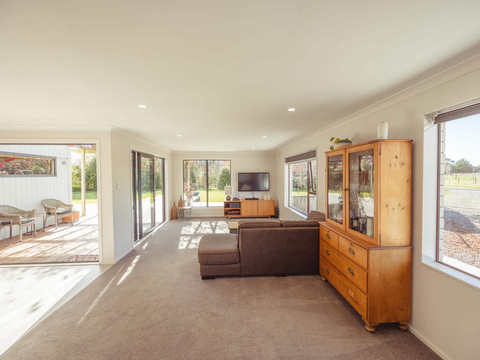 93 Cemetery Road, Sanson