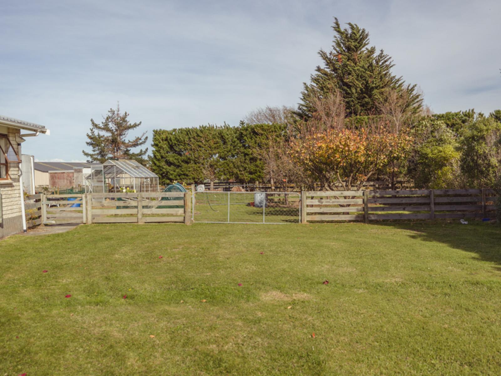 93 Cemetery Road, Sanson