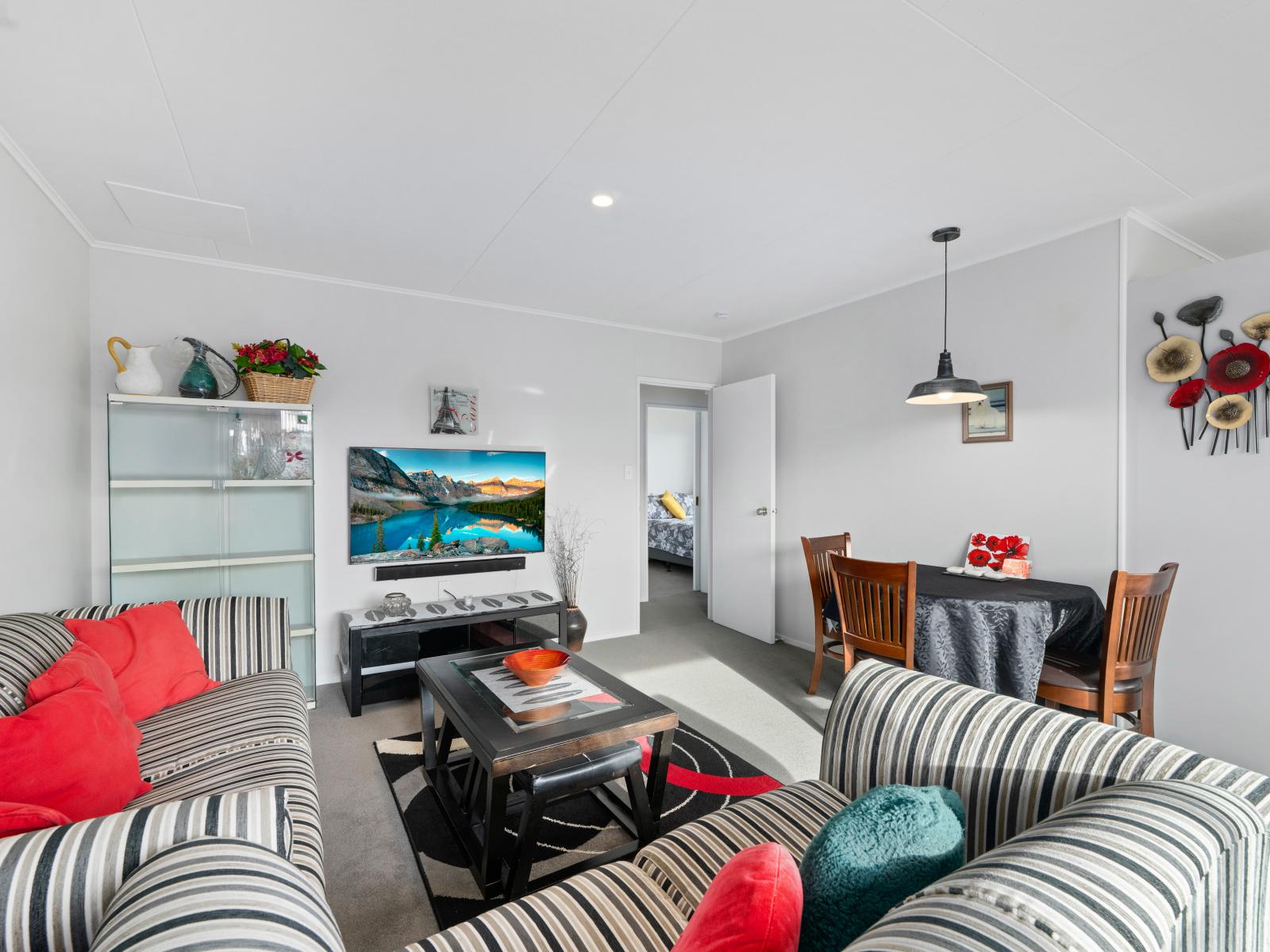 210D Maxwell Road, Redwoodtown
