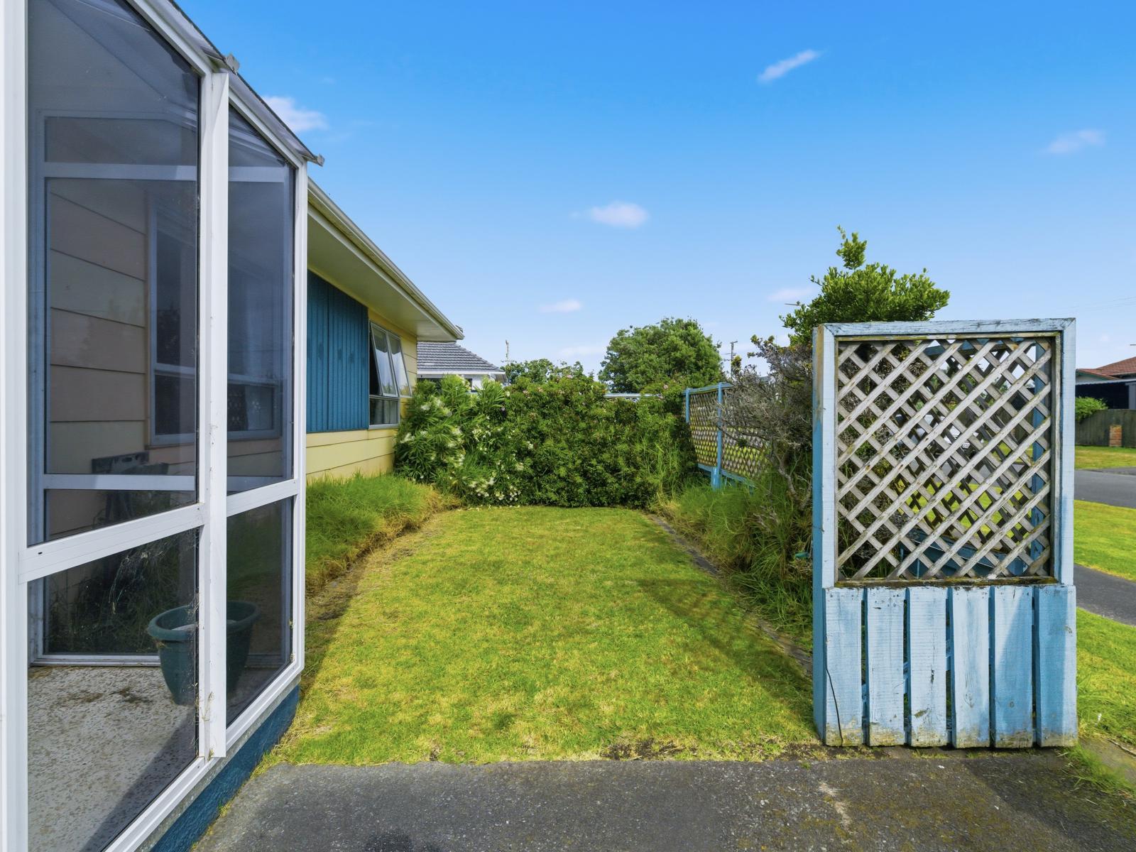 2 Awatea Street, Castlecliff