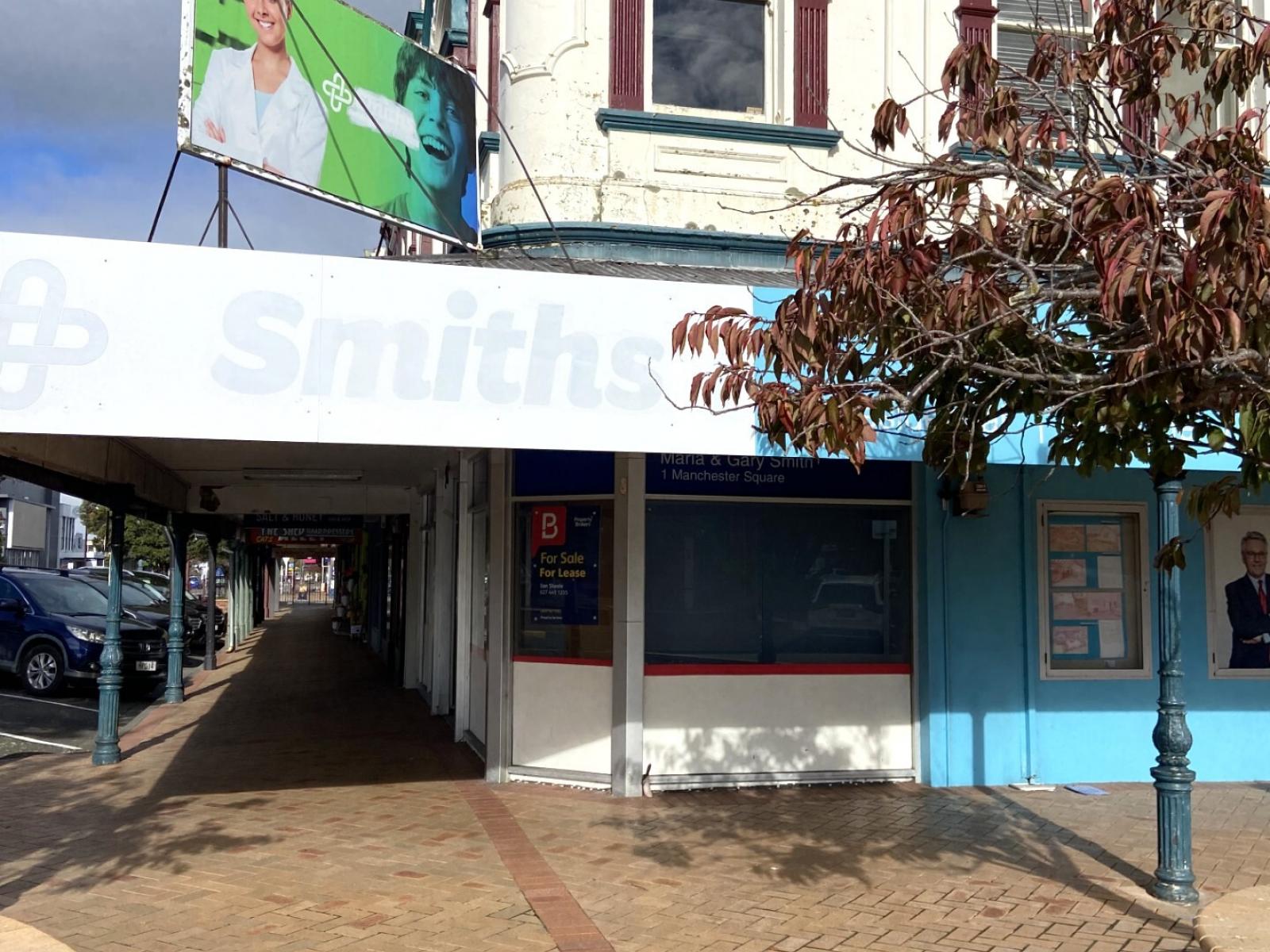 1 Manchester Sq and 70 and 72 Manchester St, Feilding