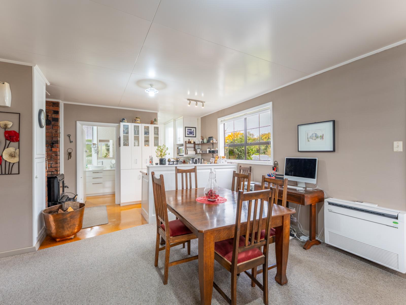 574 Rosewill Valley Road, Levels Valley