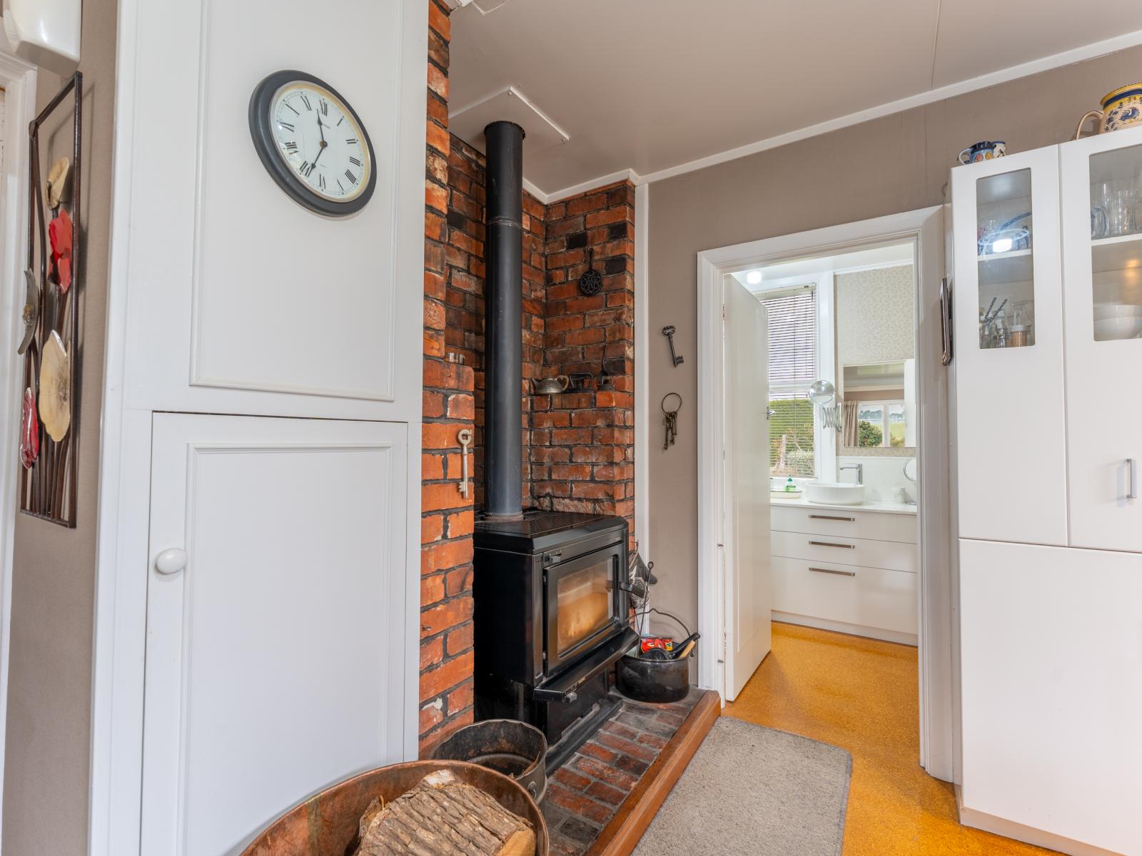 574 Rosewill Valley Road, Levels Valley
