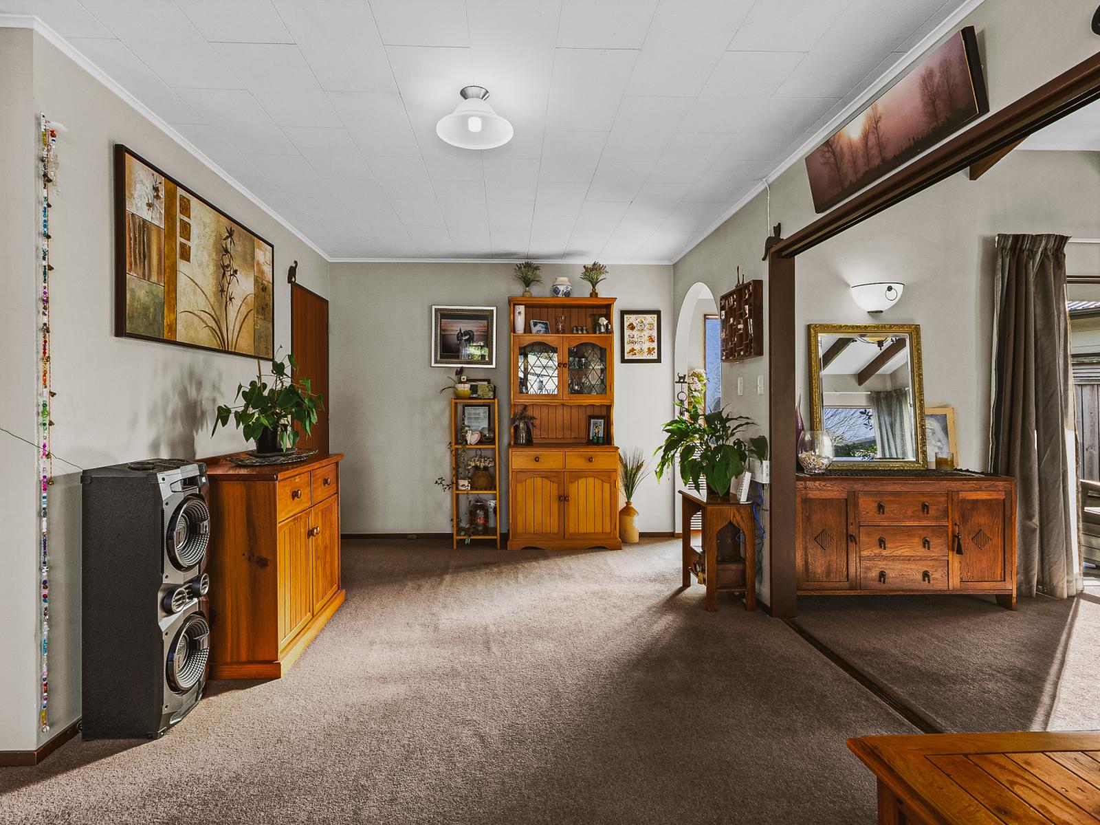 8A Clarence Cox Crescent, Pirimai