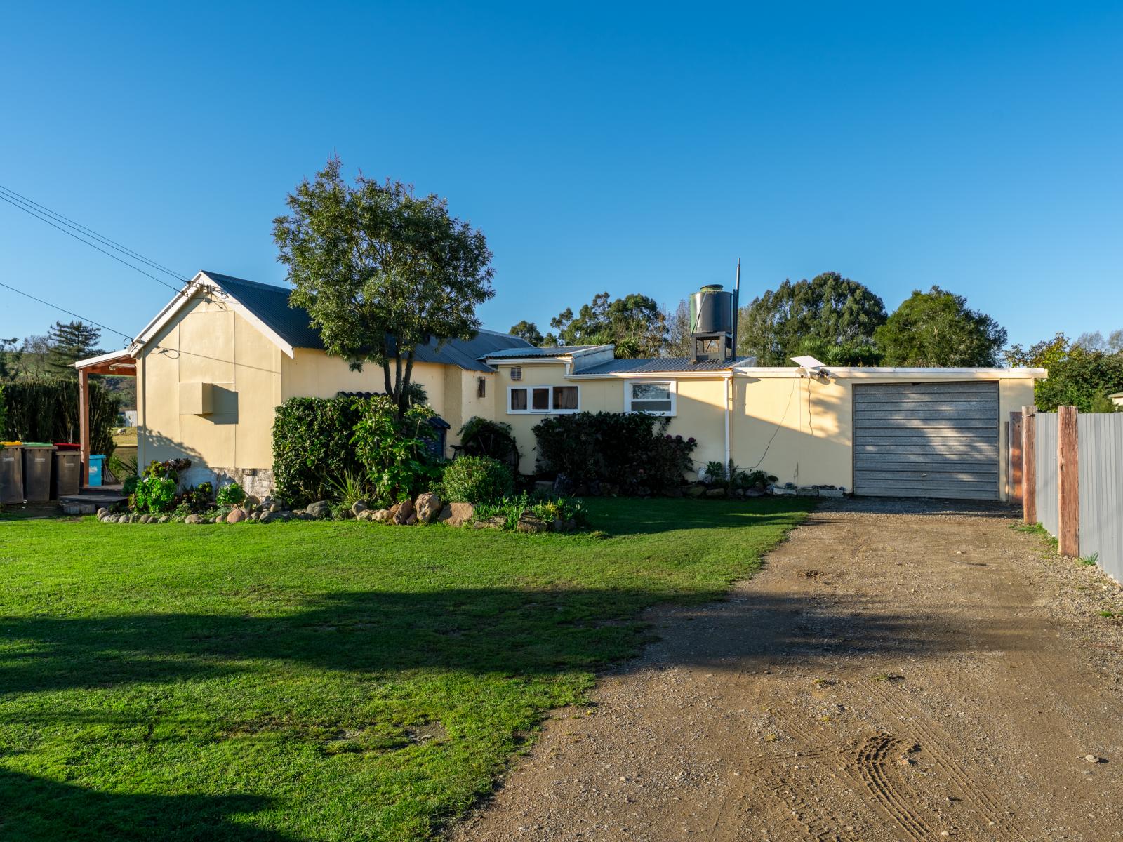 18 Charles Street, Cave