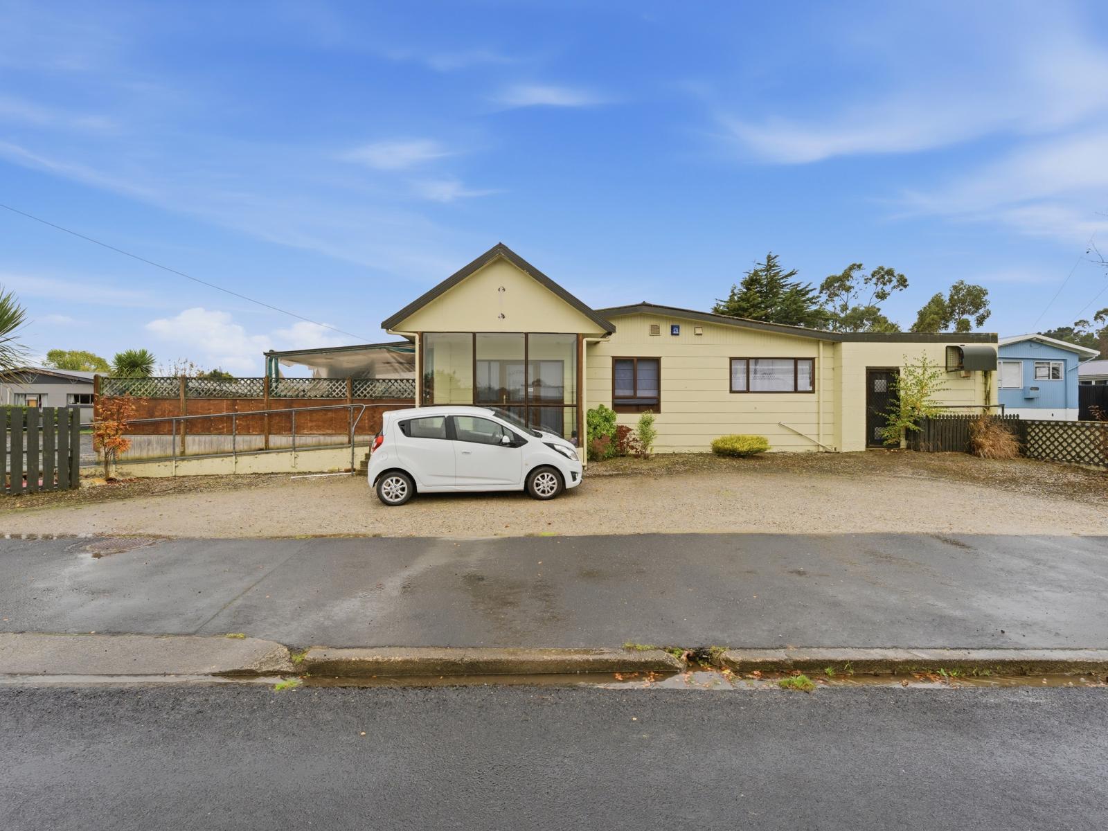 156 Beach Street, Waikouaiti