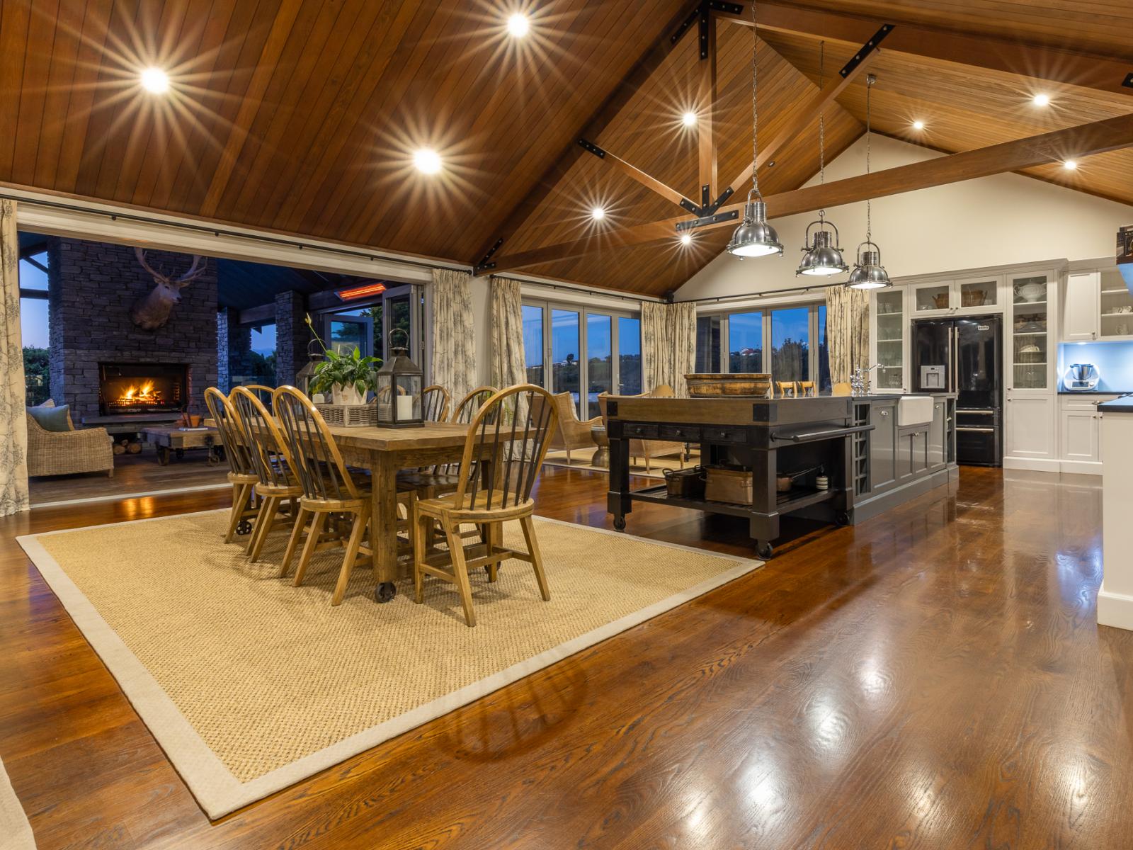 2 Otaihanga Road, Paraparaumu Beach