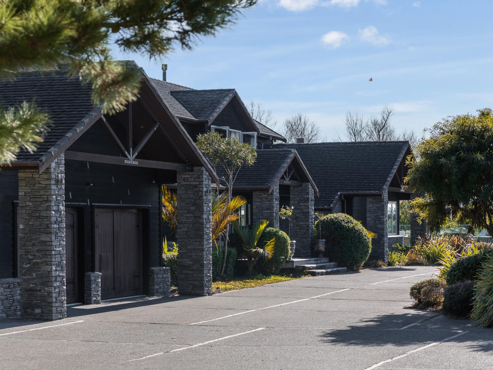 2 Otaihanga Road, Paraparaumu Beach