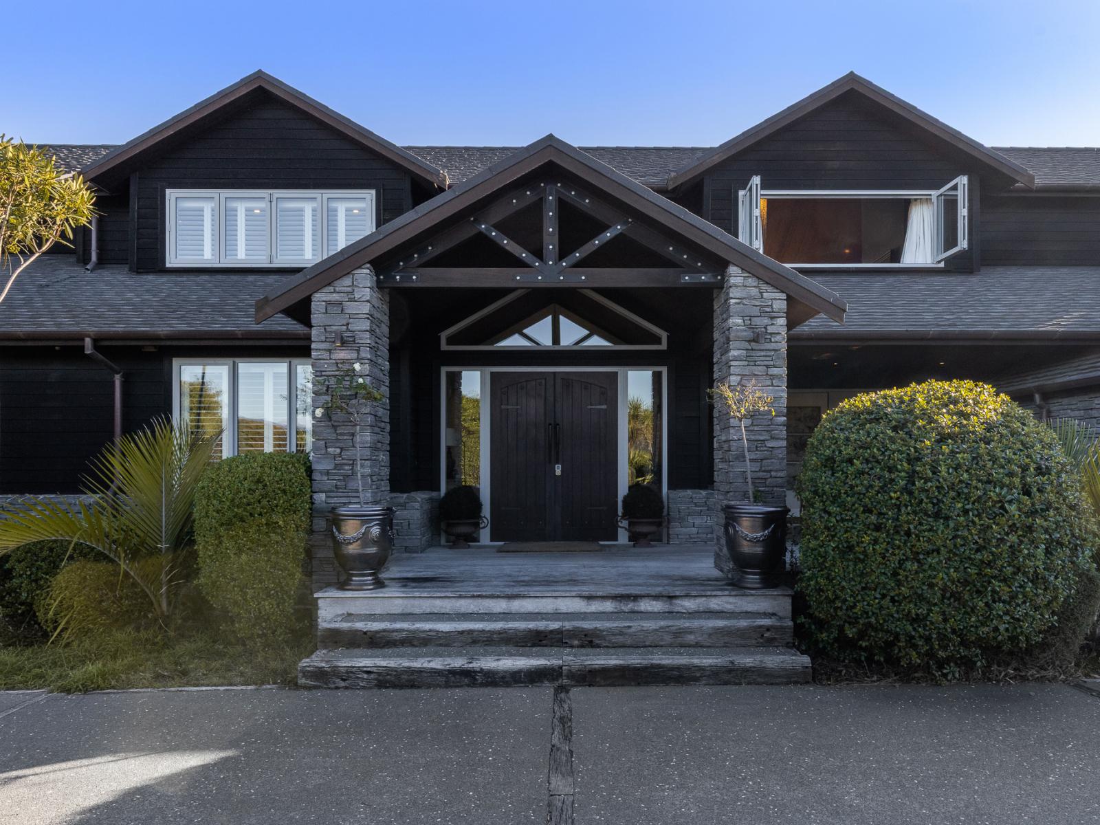 2 Otaihanga Road, Paraparaumu Beach