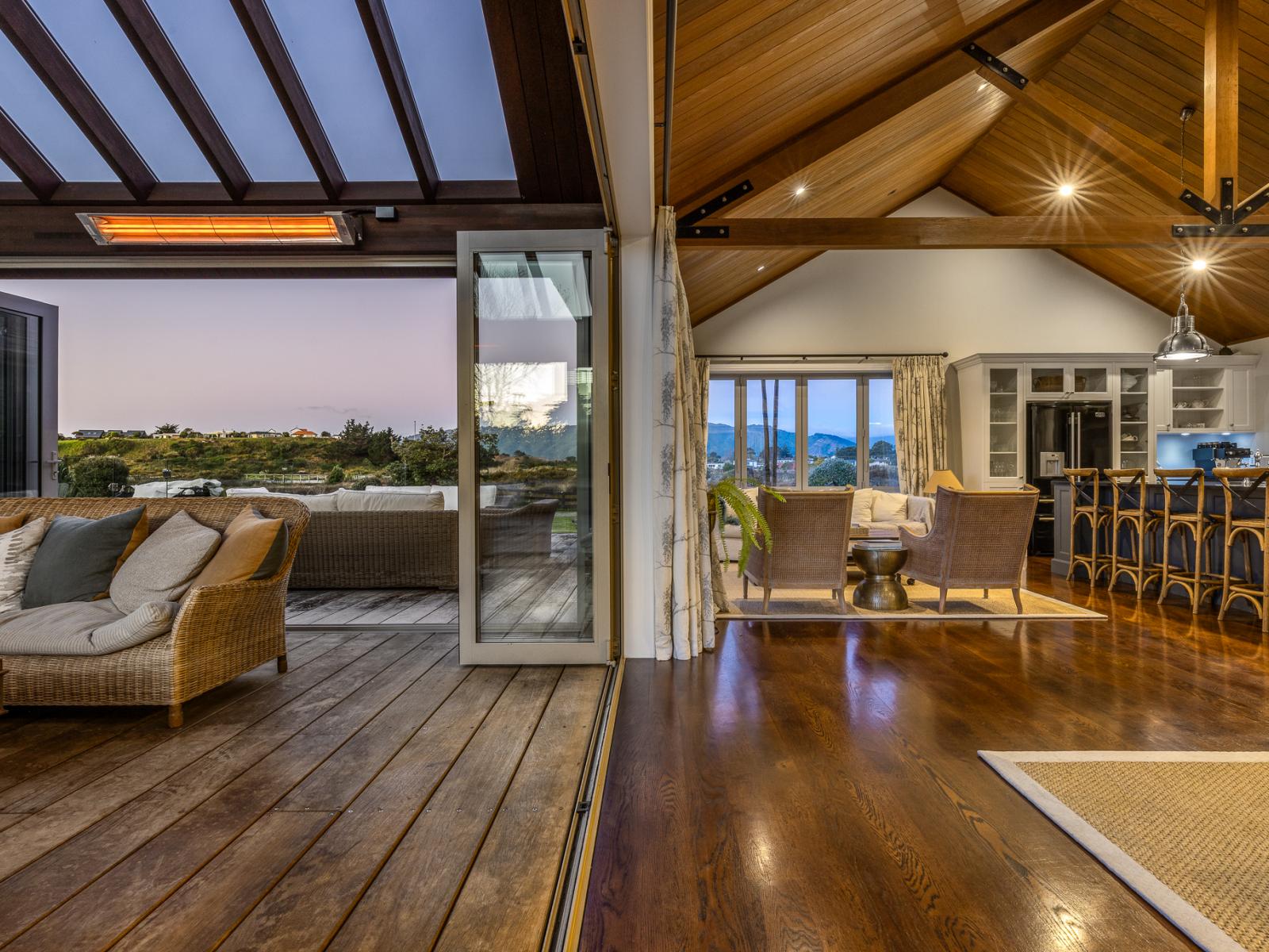 2 Otaihanga Road, Paraparaumu Beach