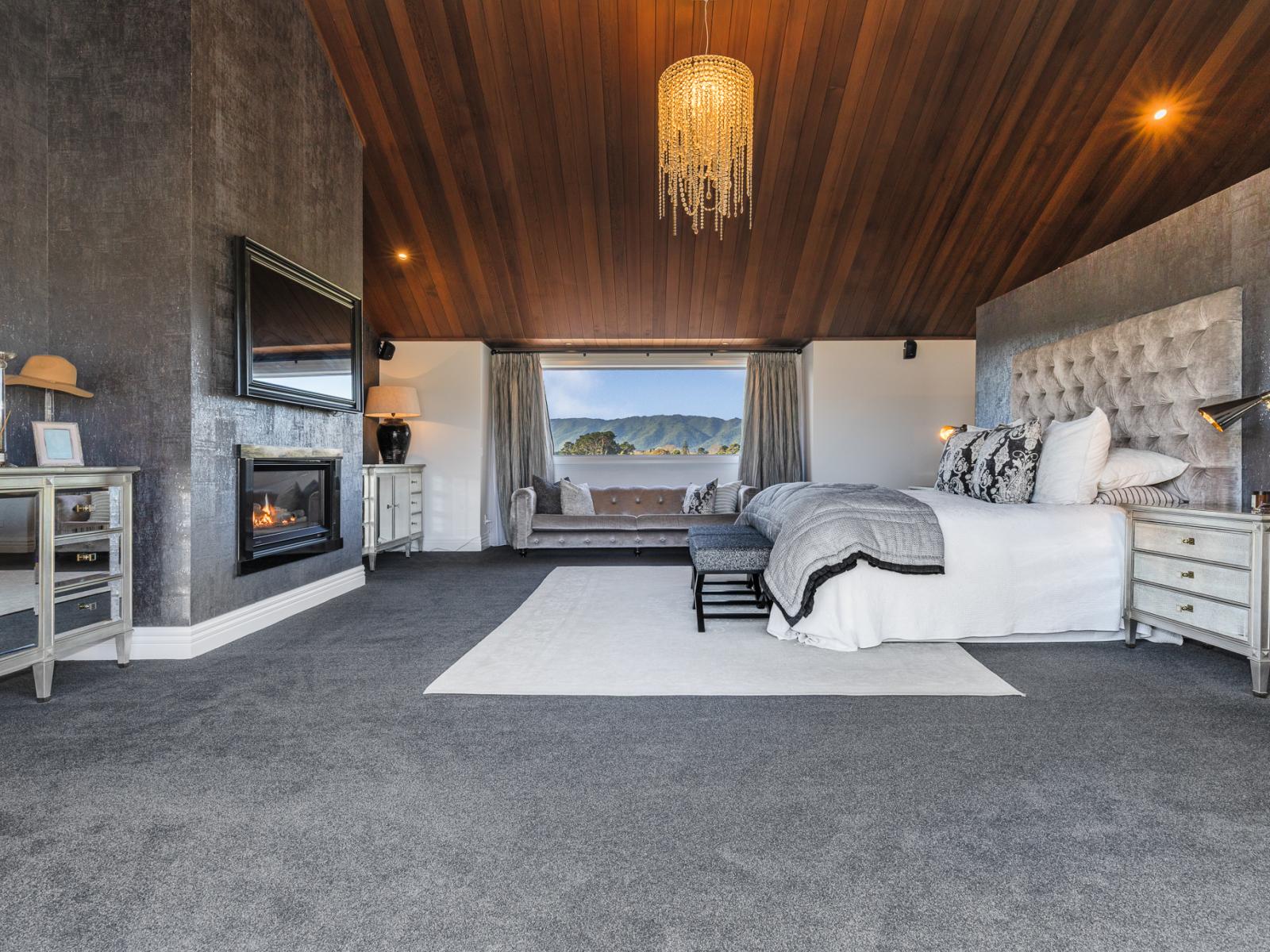 2 Otaihanga Road, Paraparaumu Beach
