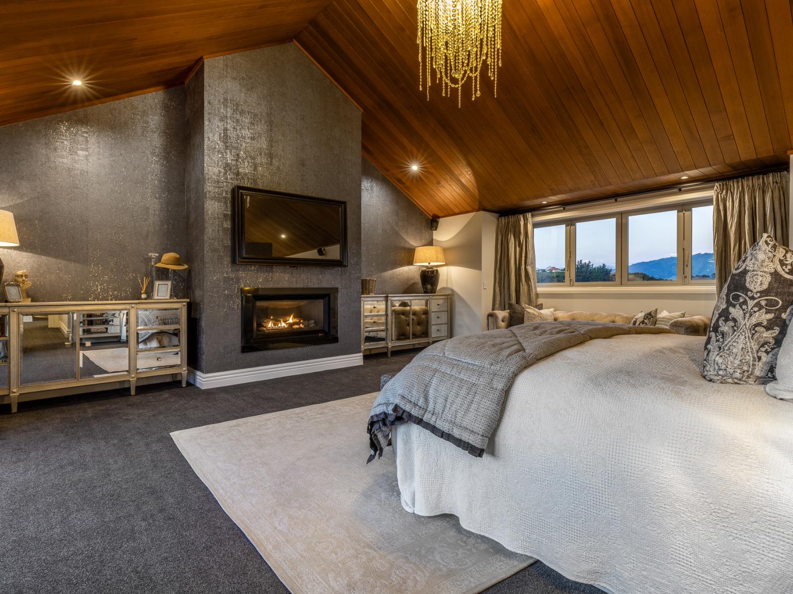 2 Otaihanga Road, Paraparaumu Beach