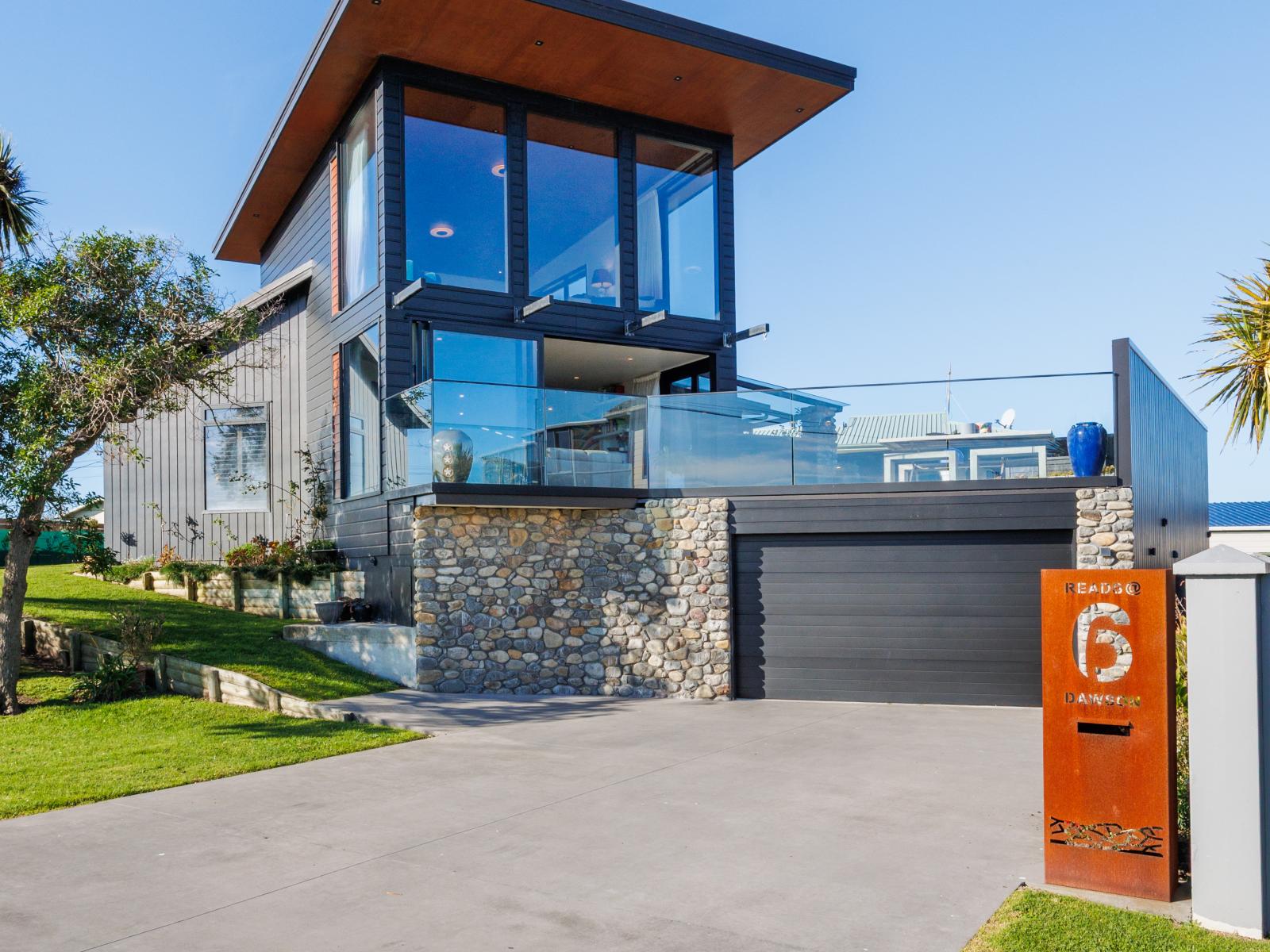6 Dawson Street, Foxton Beach