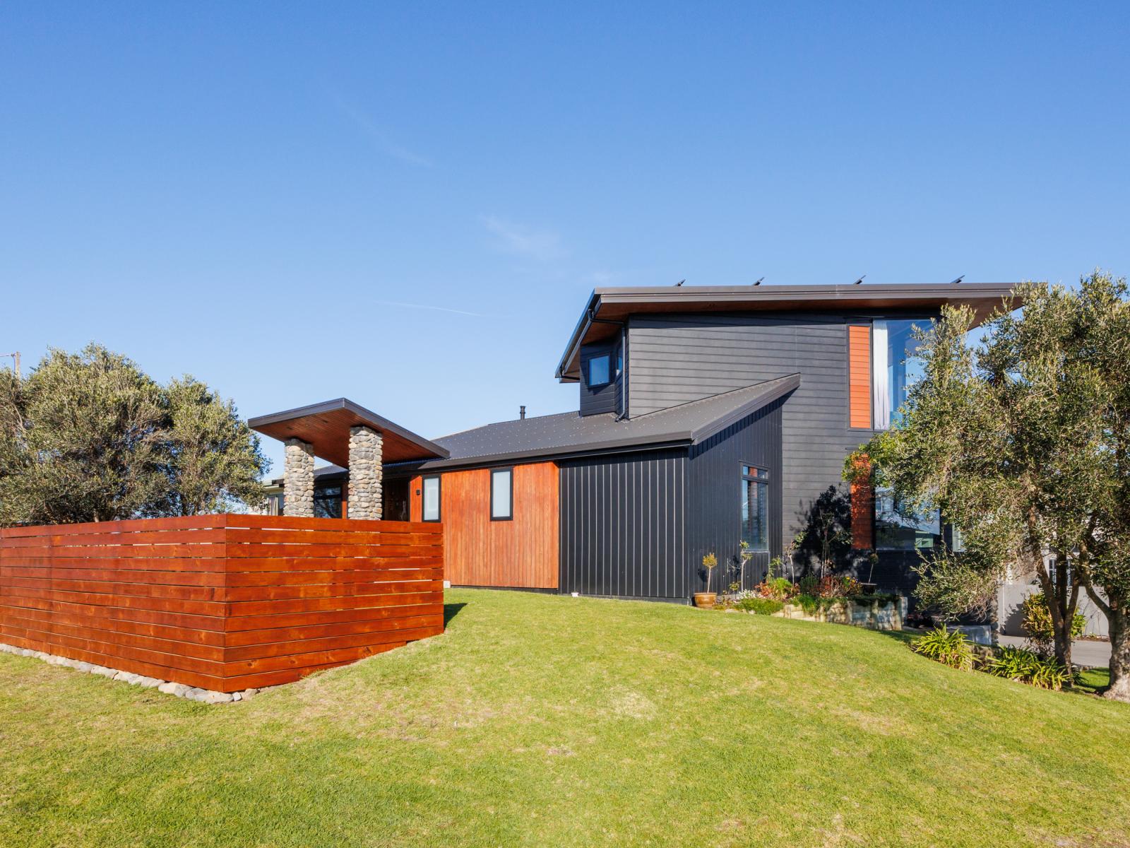6 Dawson Street, Foxton Beach