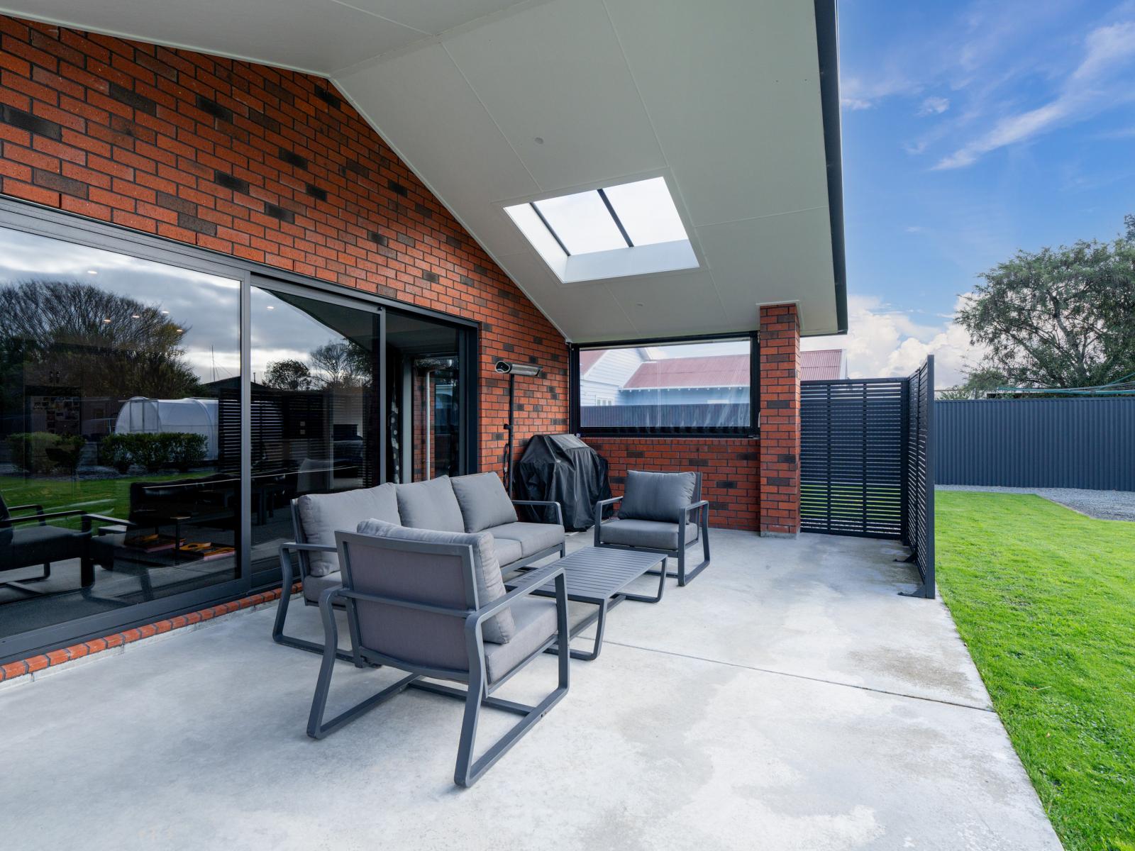 6 John Street, Winton