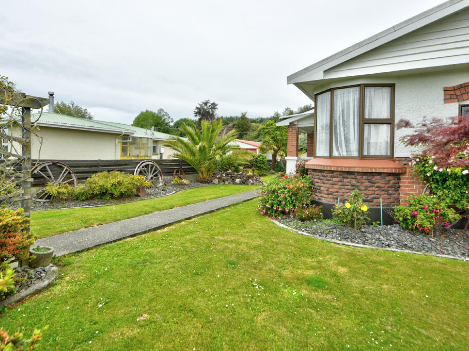 176 Kana Street, Mataura