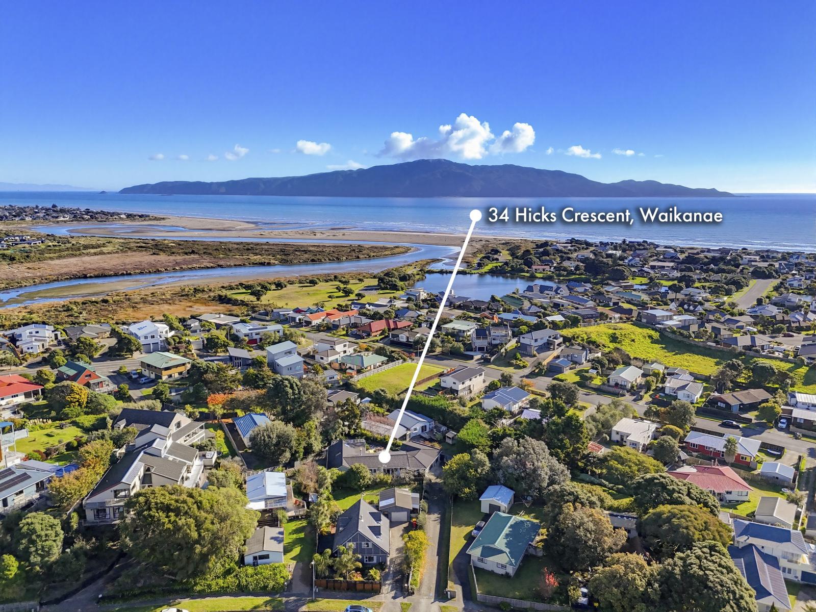 34 Hicks Crescent, Waikanae Beach