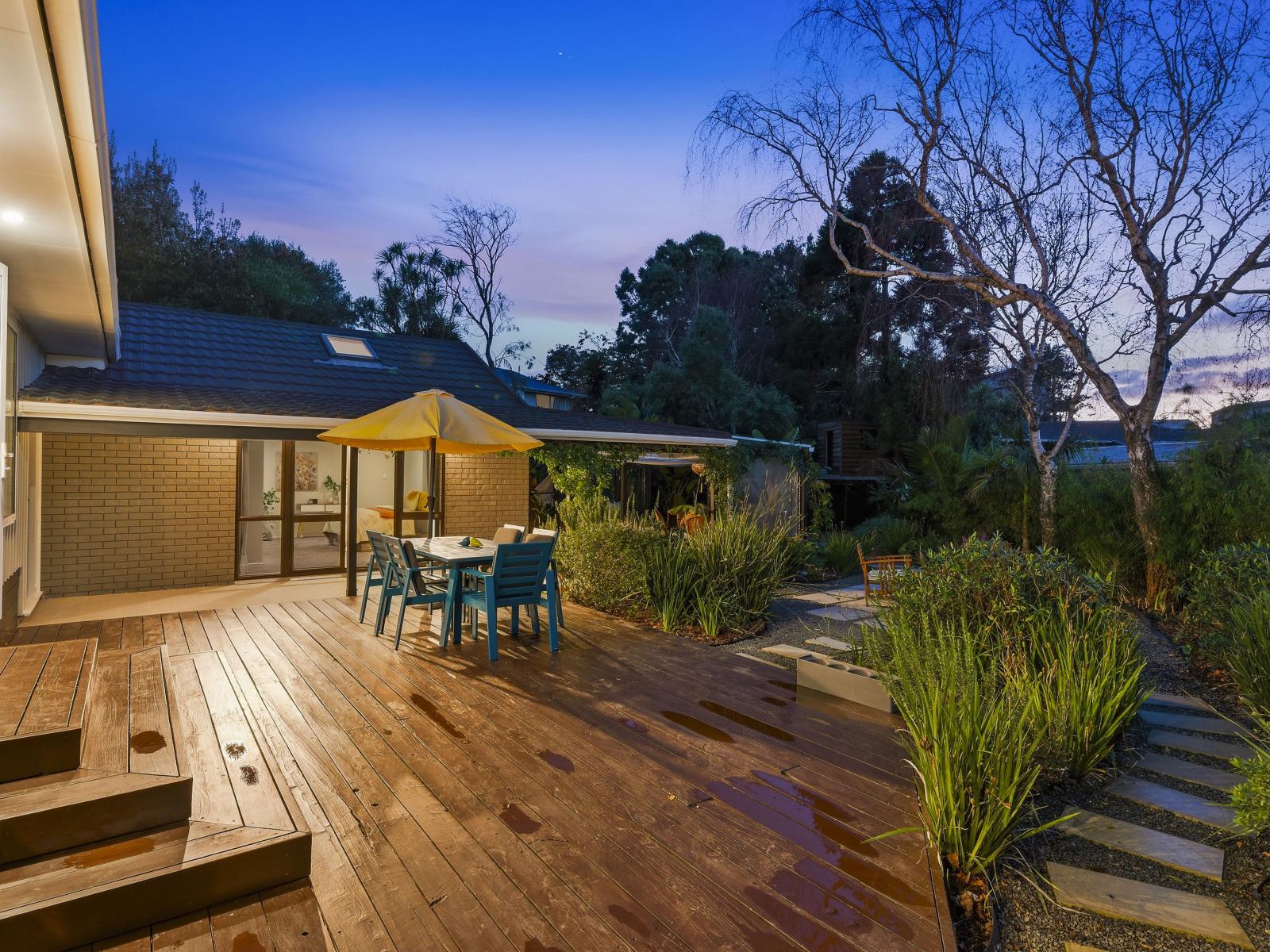 34 Hicks Crescent, Waikanae Beach