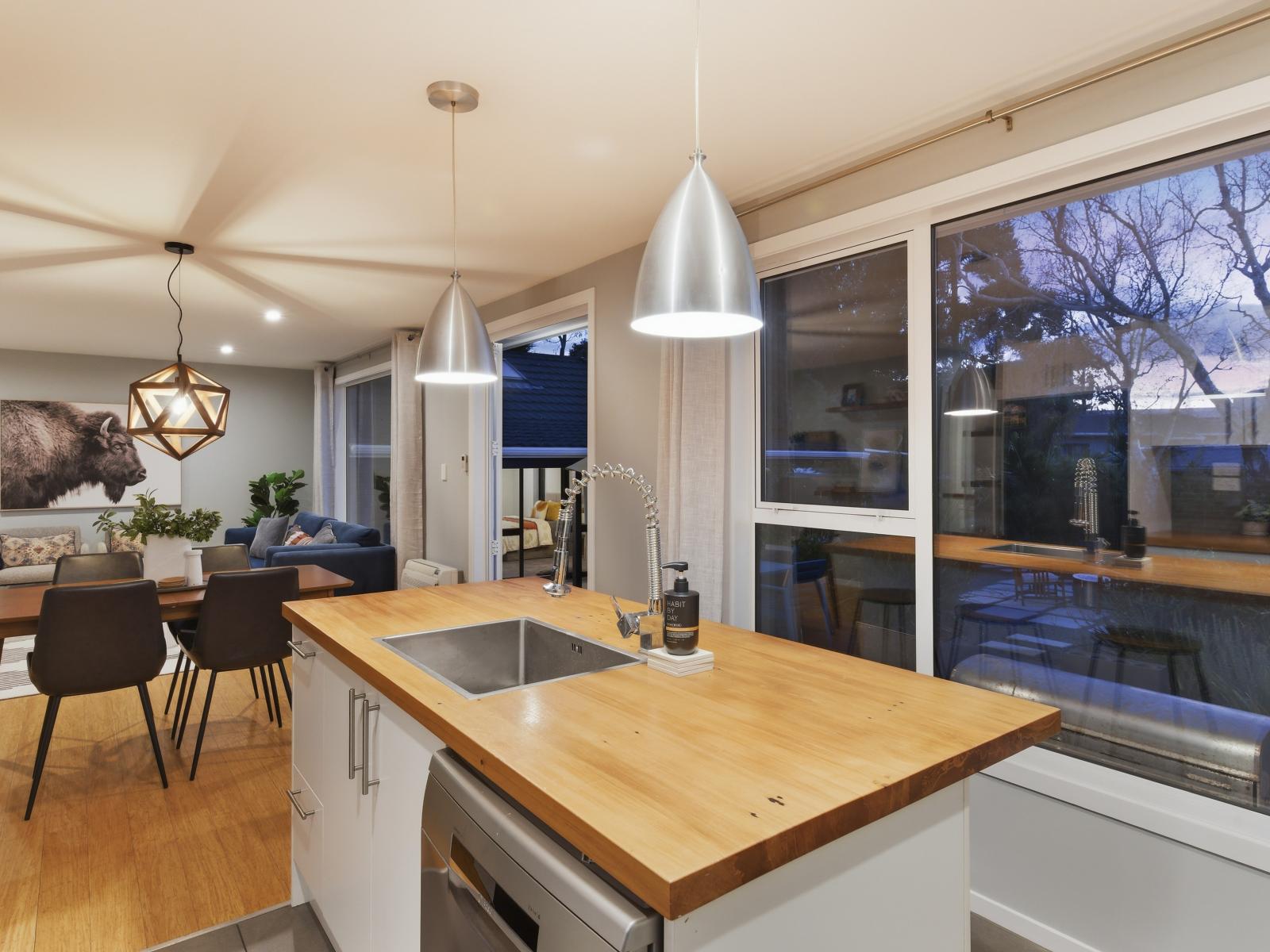 34 Hicks Crescent, Waikanae Beach