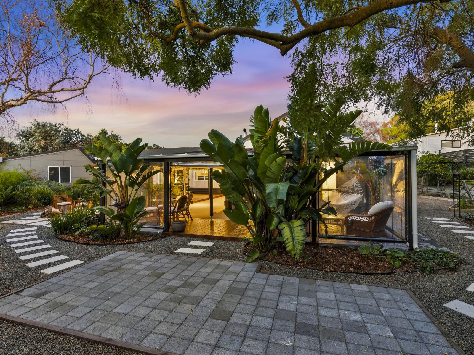 34 Hicks Crescent, Waikanae Beach