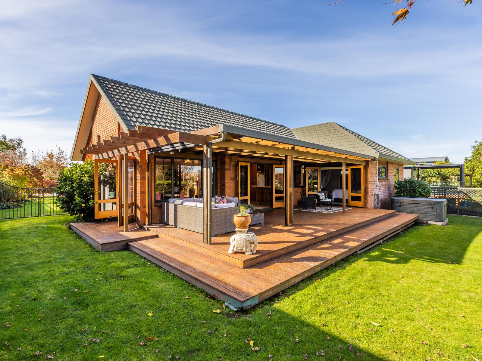 144 Avenue Road, Greenmeadows