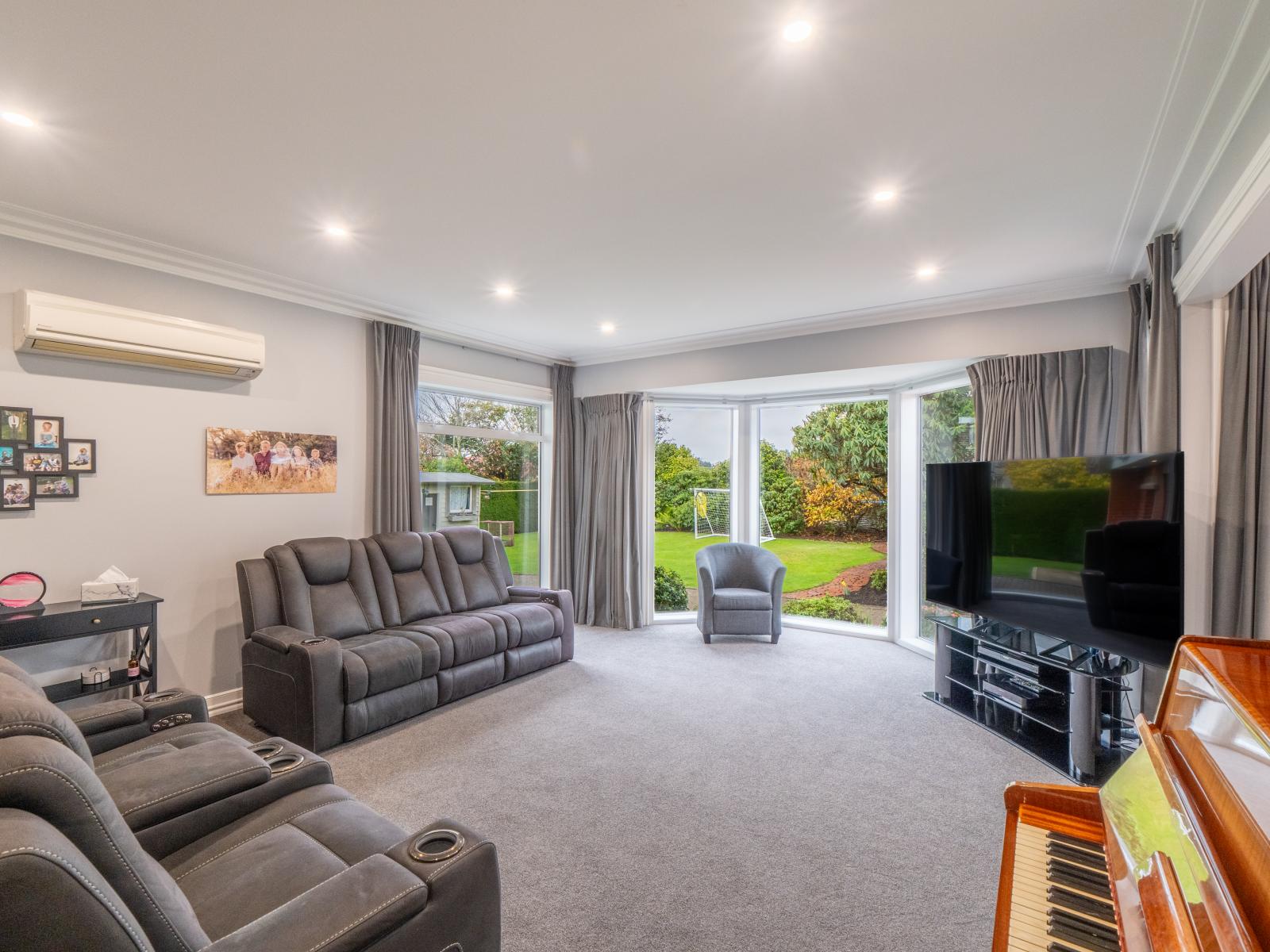 740 Queens Drive, Waikiwi
