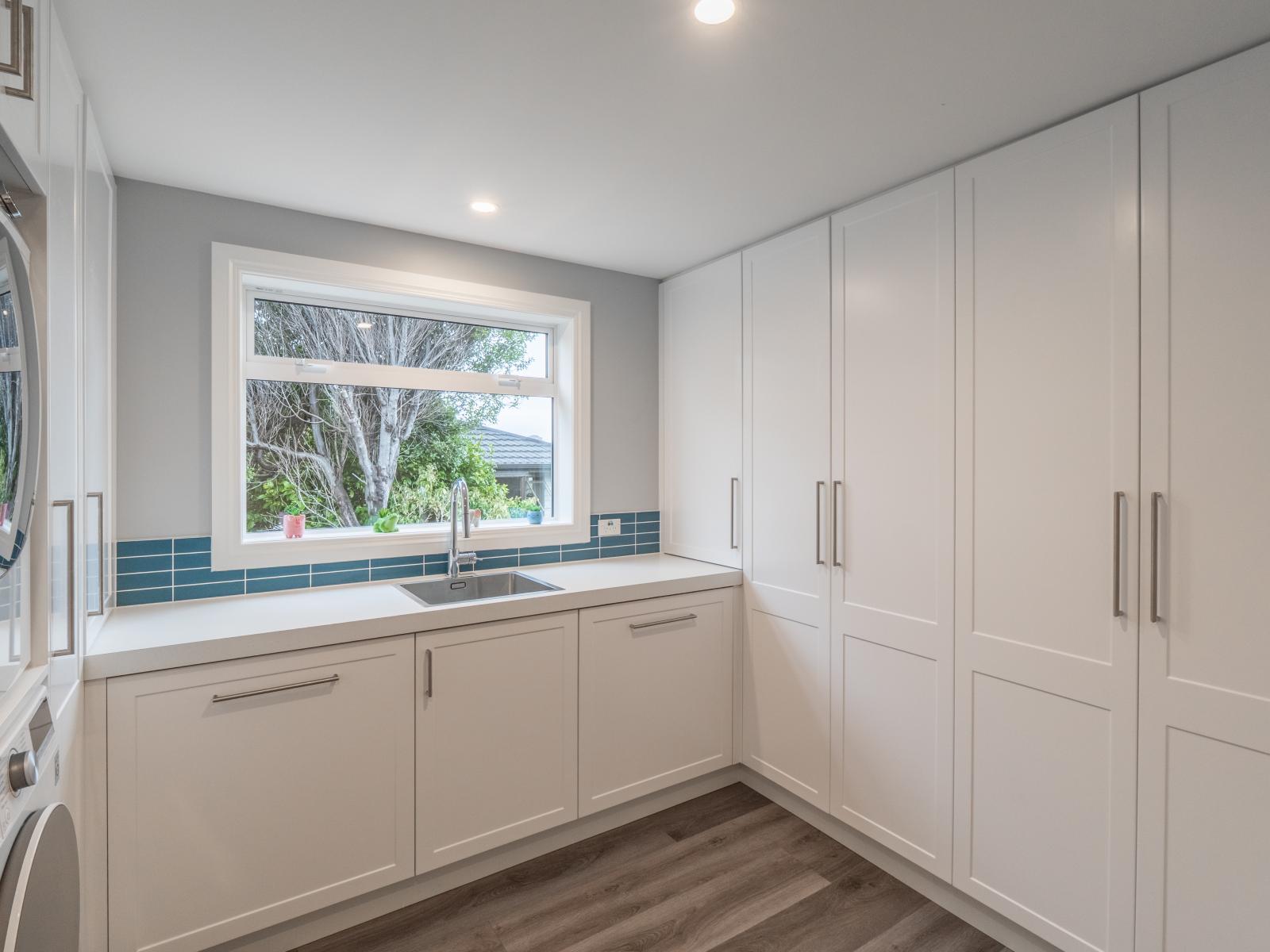 740 Queens Drive, Waikiwi