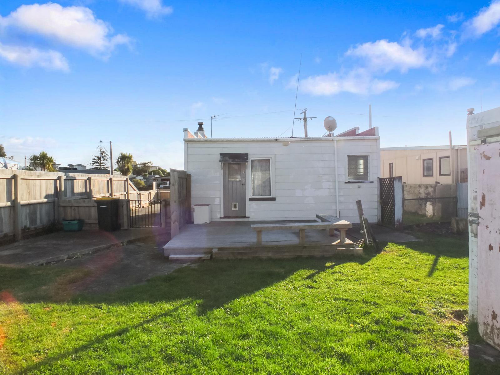 11 Thomas Place, Foxton Beach