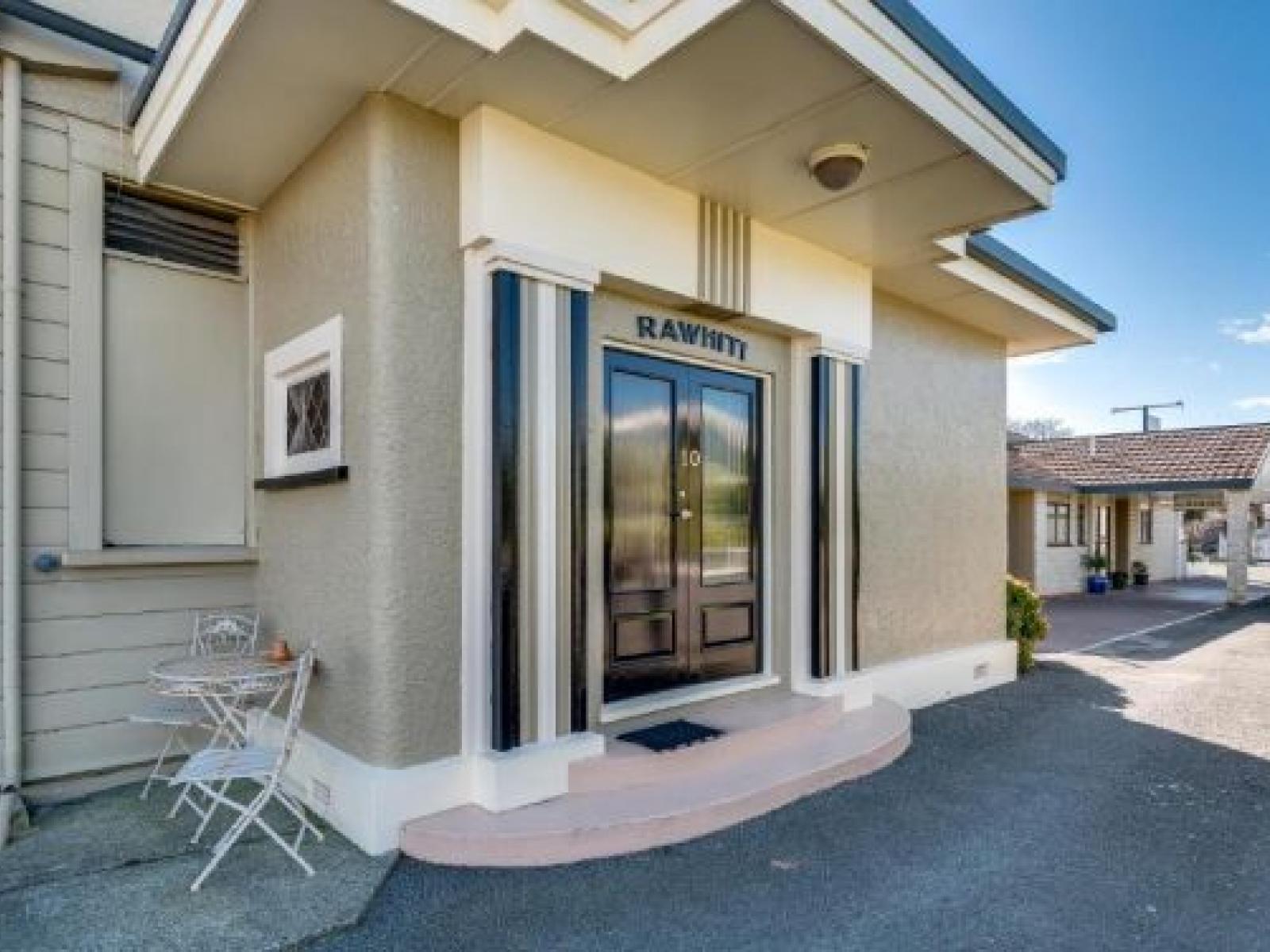 16 Nelson Crescent, Napier South