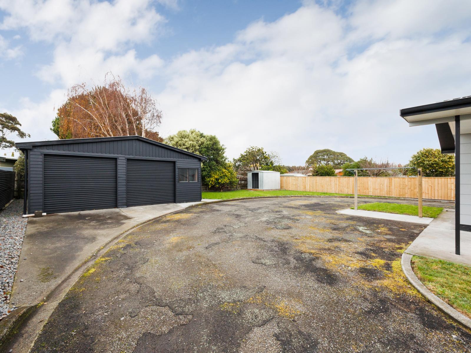 11 Fiona Crescent, Feilding