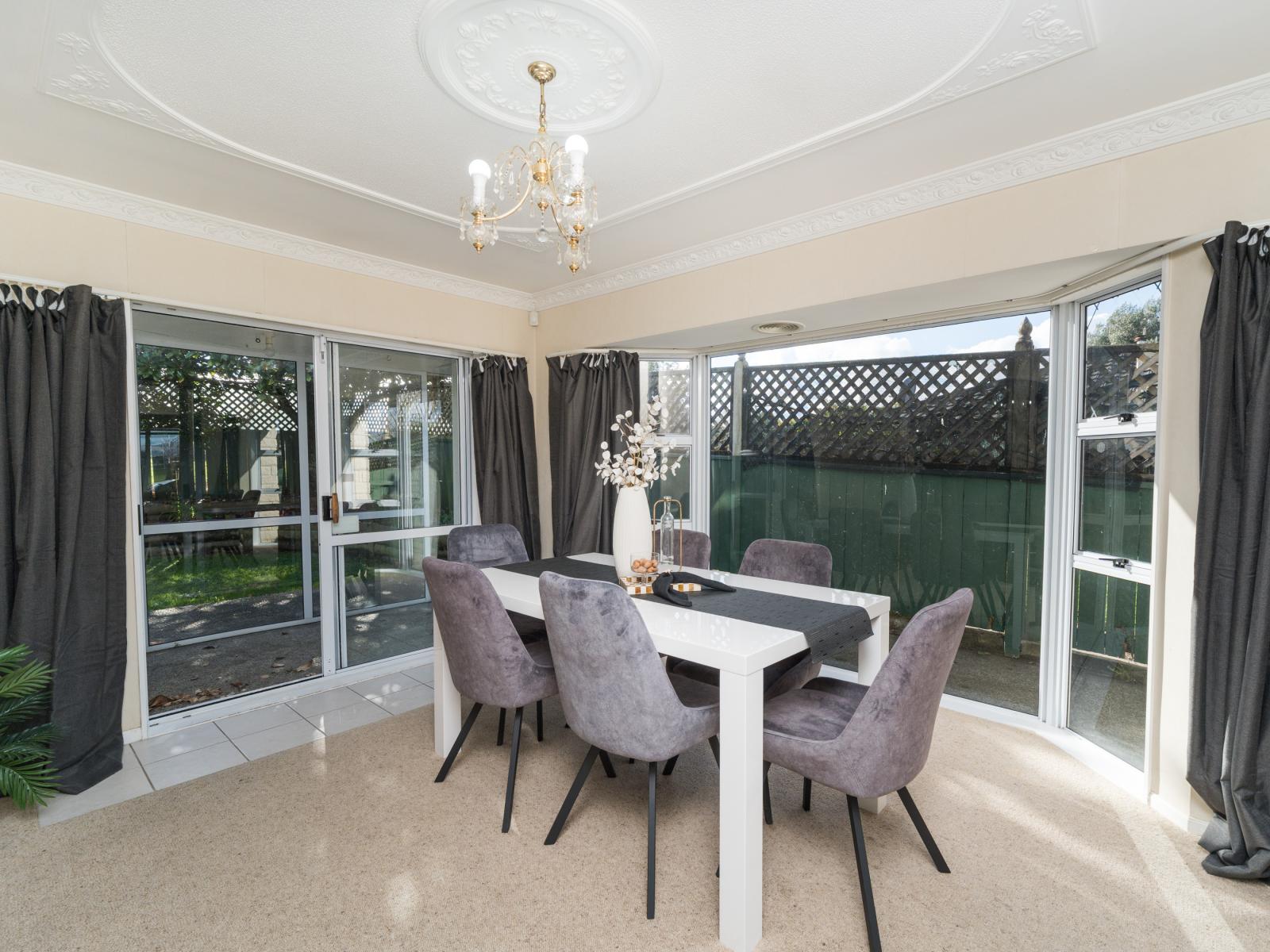 126 John F Kennedy Drive, Milson