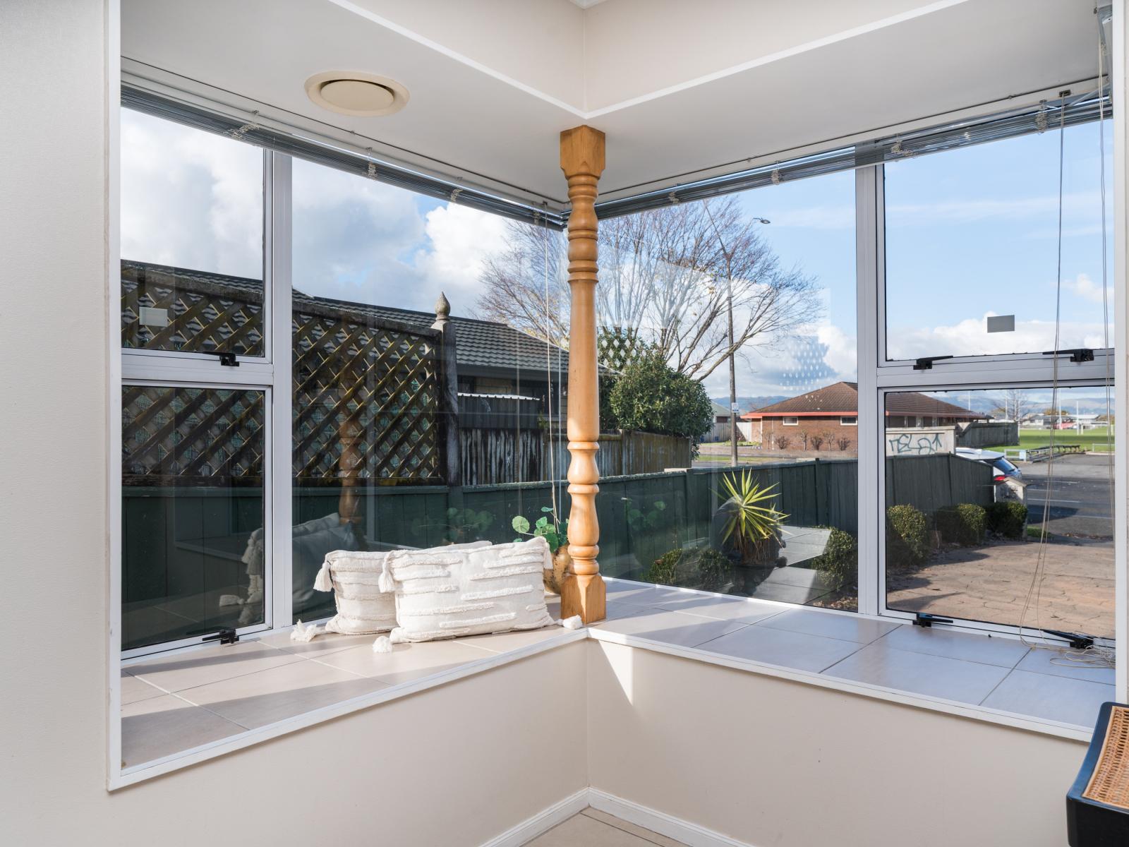 126 John F Kennedy Drive, Milson
