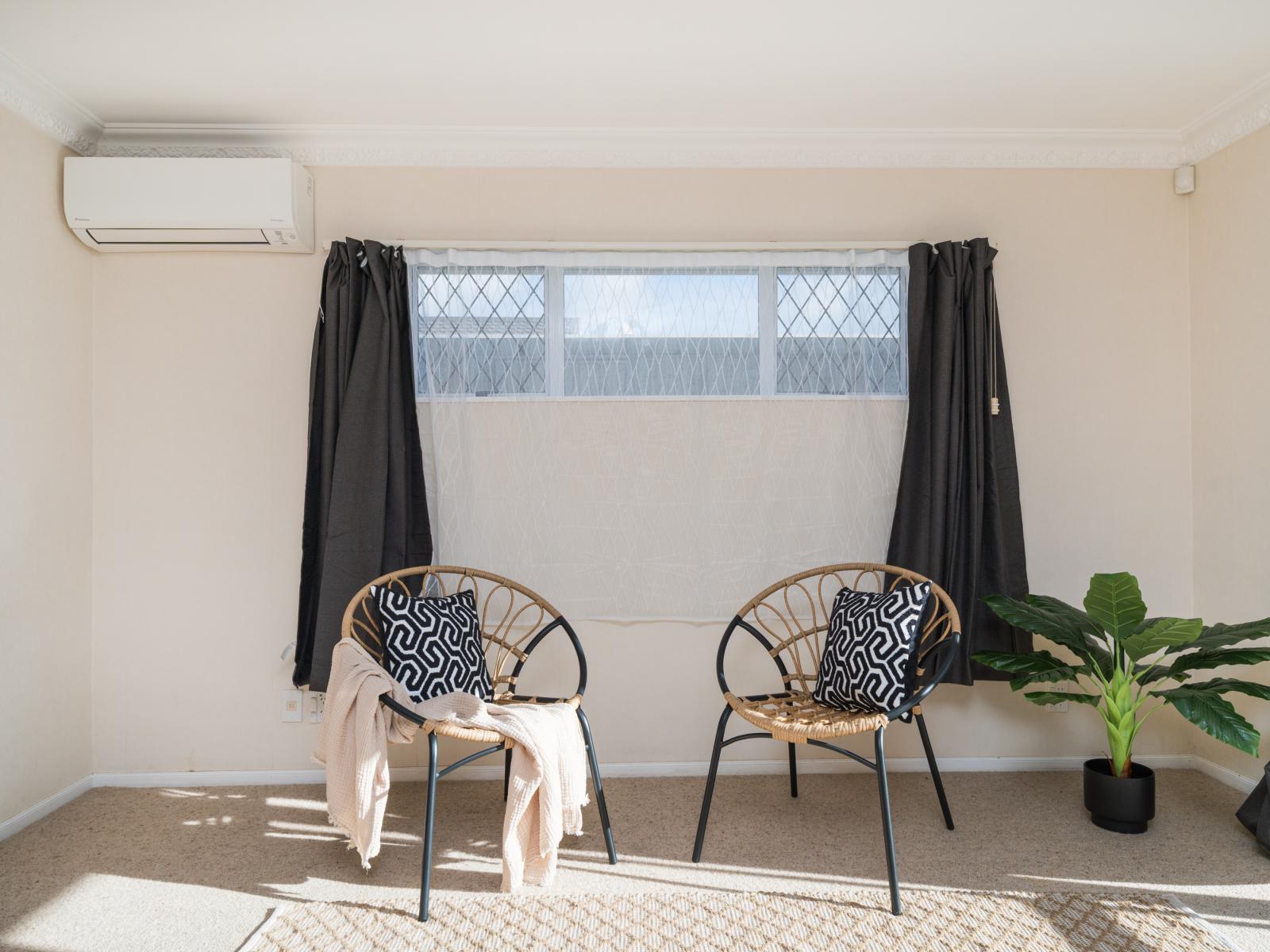 126 John F Kennedy Drive, Milson
