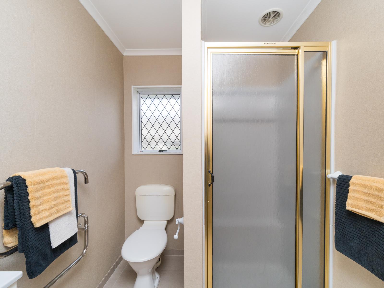 126 John F Kennedy Drive, Milson