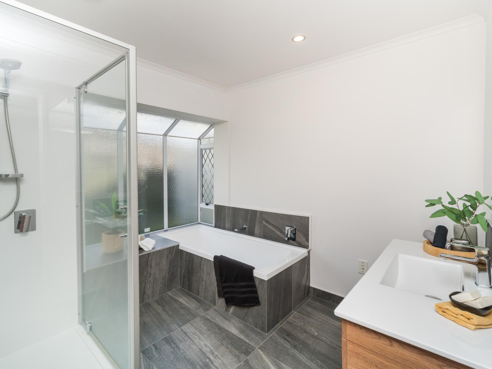126 John F Kennedy Drive, Milson