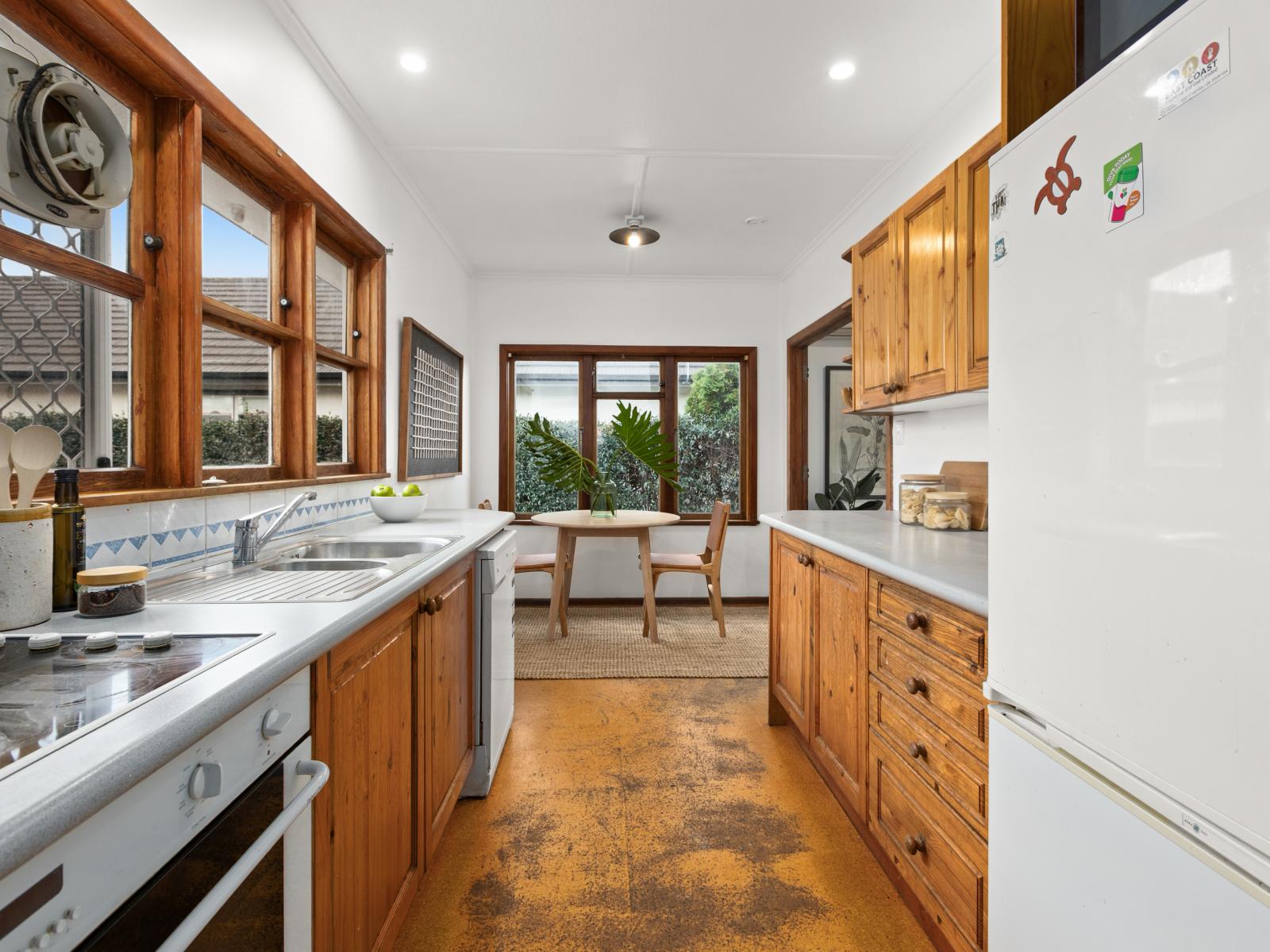 809 Maitland Crescent, Mayfair