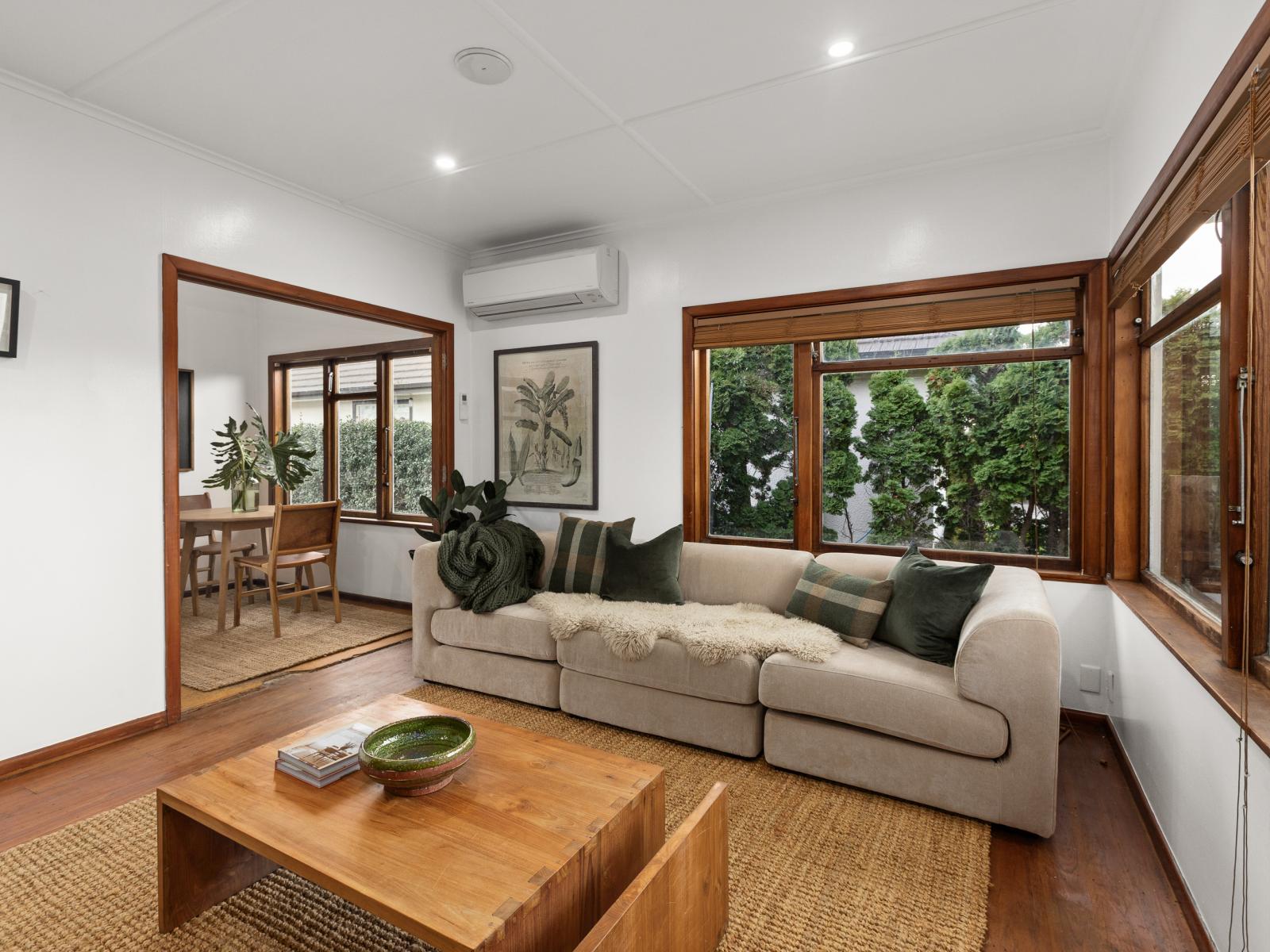 809 Maitland Crescent, Mayfair