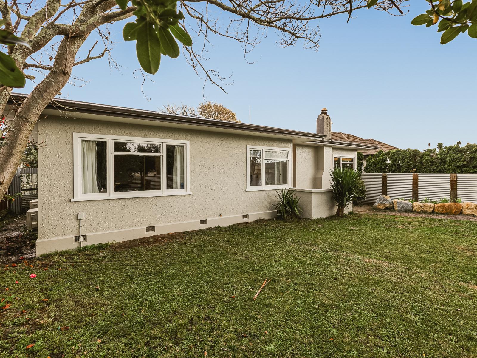 809 Maitland Crescent, Mayfair