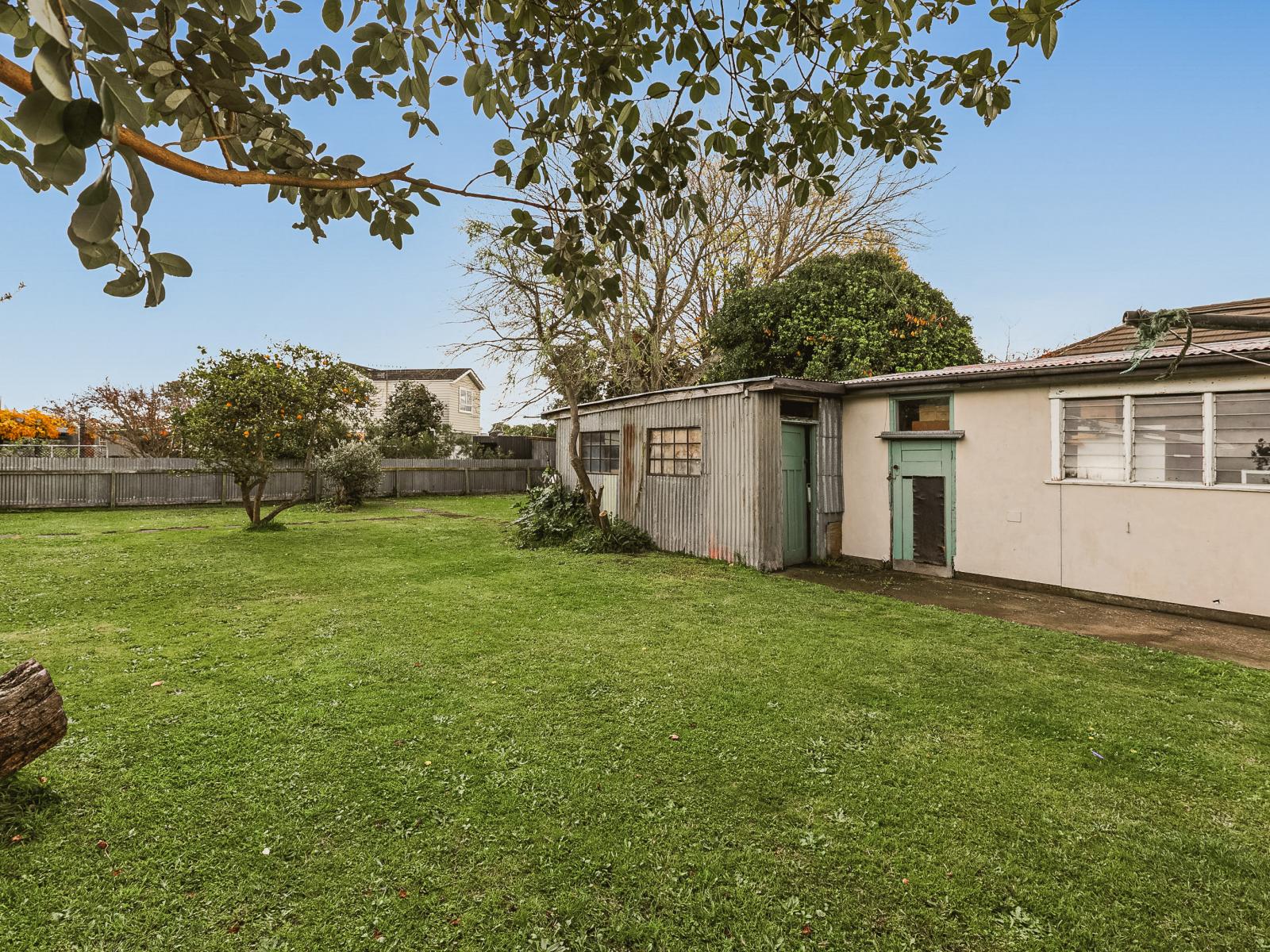 809 Maitland Crescent, Mayfair
