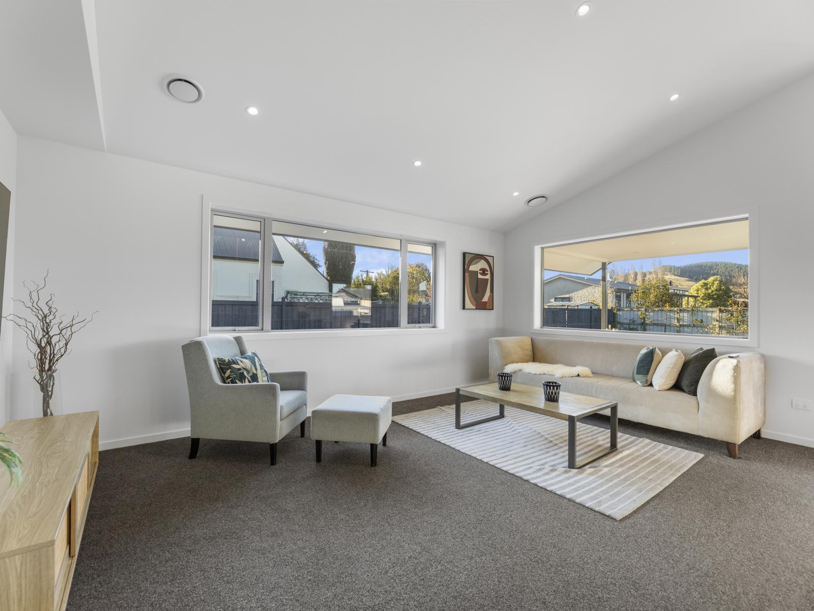24 Bidston Street, Outram