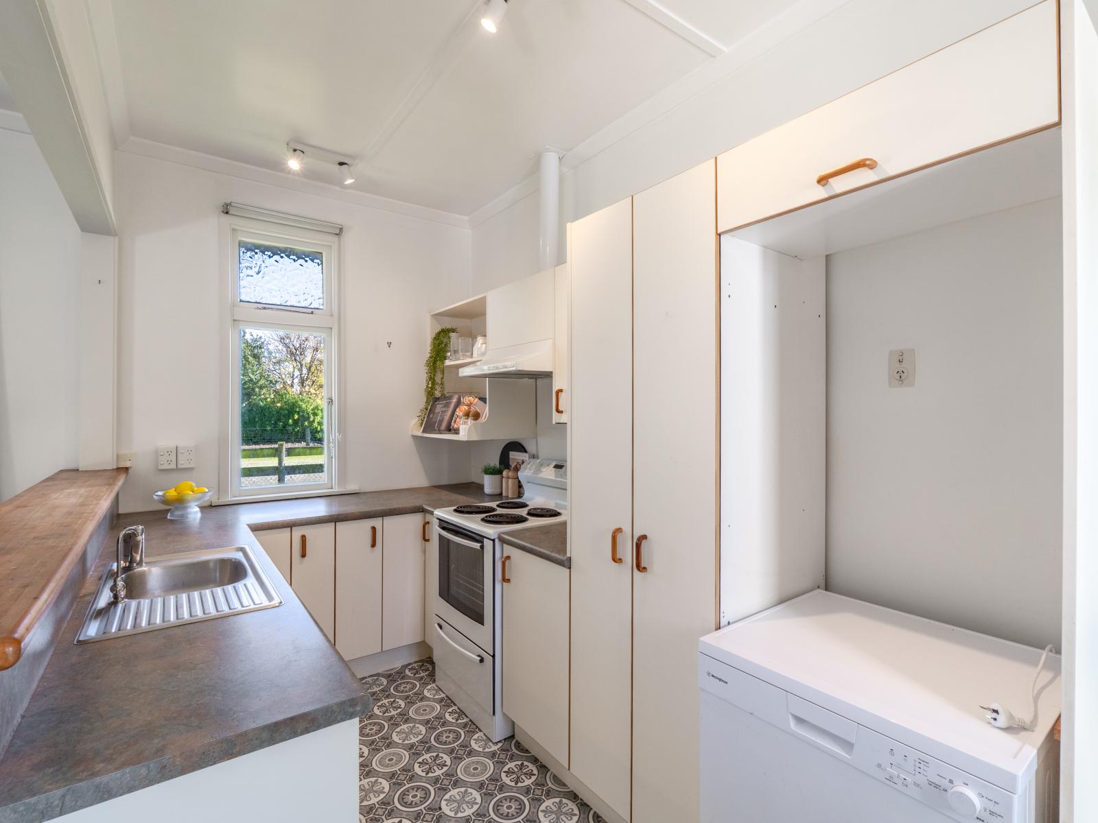 77 Salford Street, Edendale