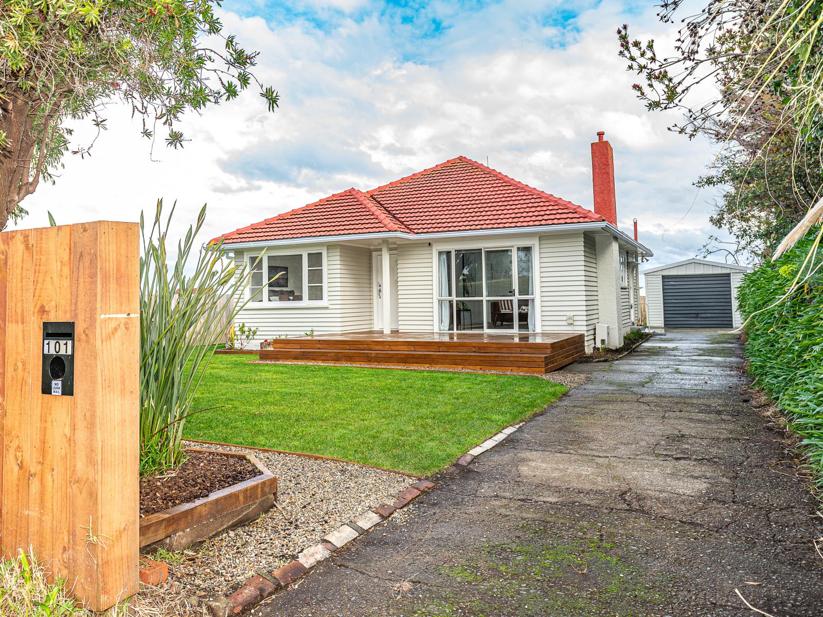 101 Devon Road, Springvale