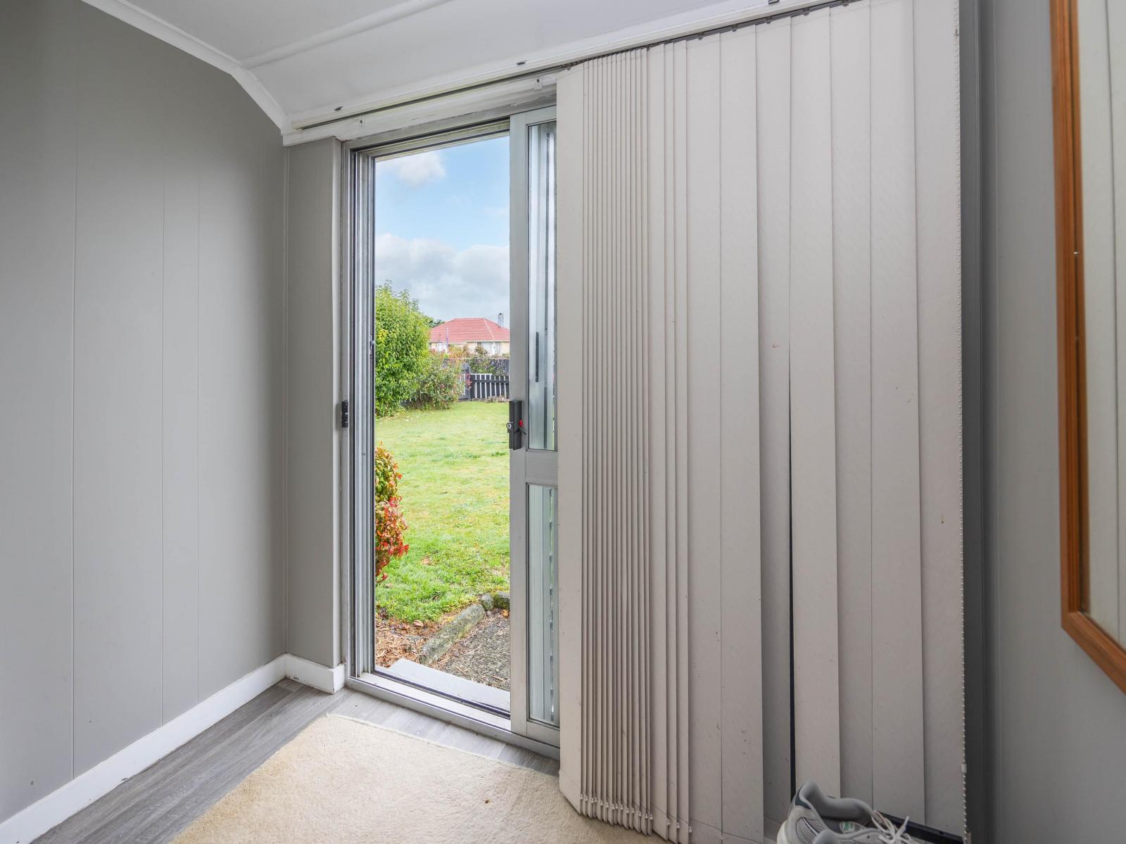 10 Chisholm Street, Huntly