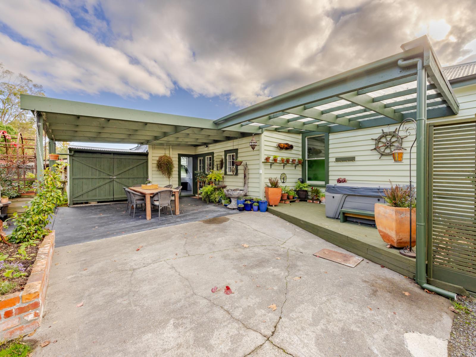 158 and 160 Mt Herbert Road, Waipukurau