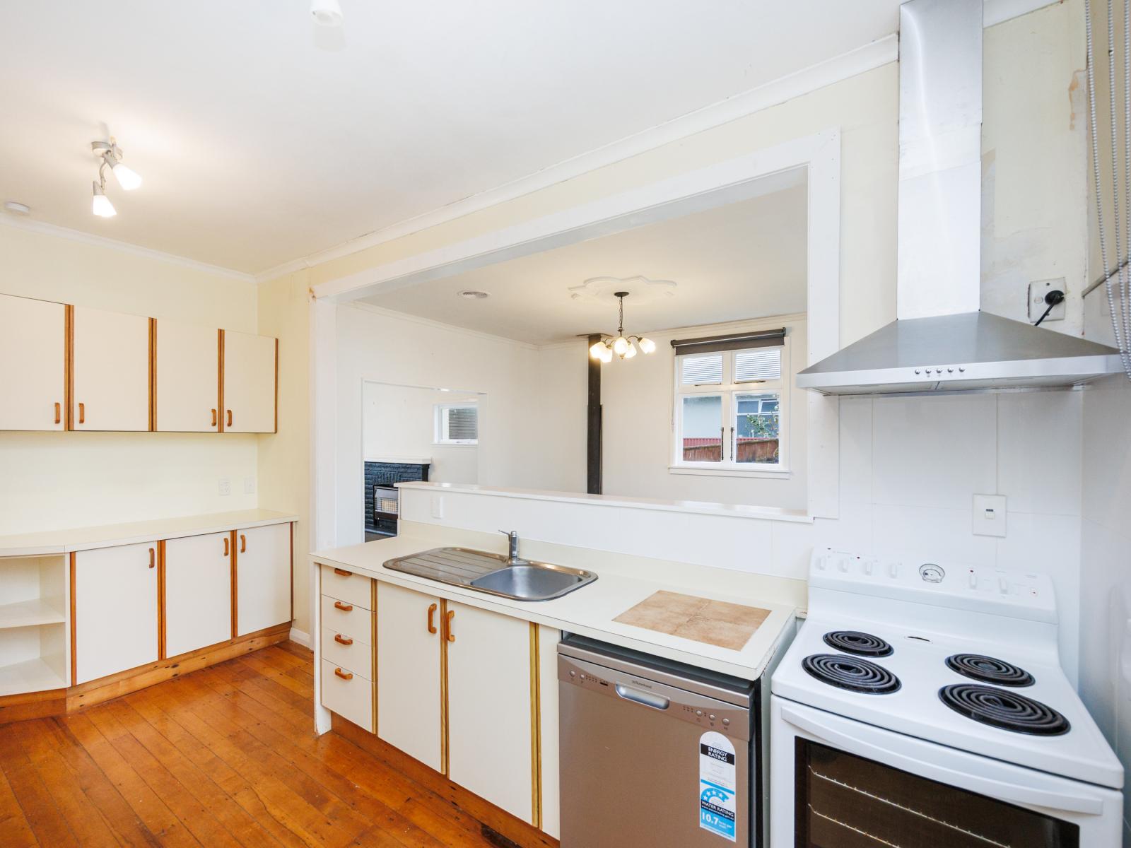 232 Tremaine Avenue, Highbury