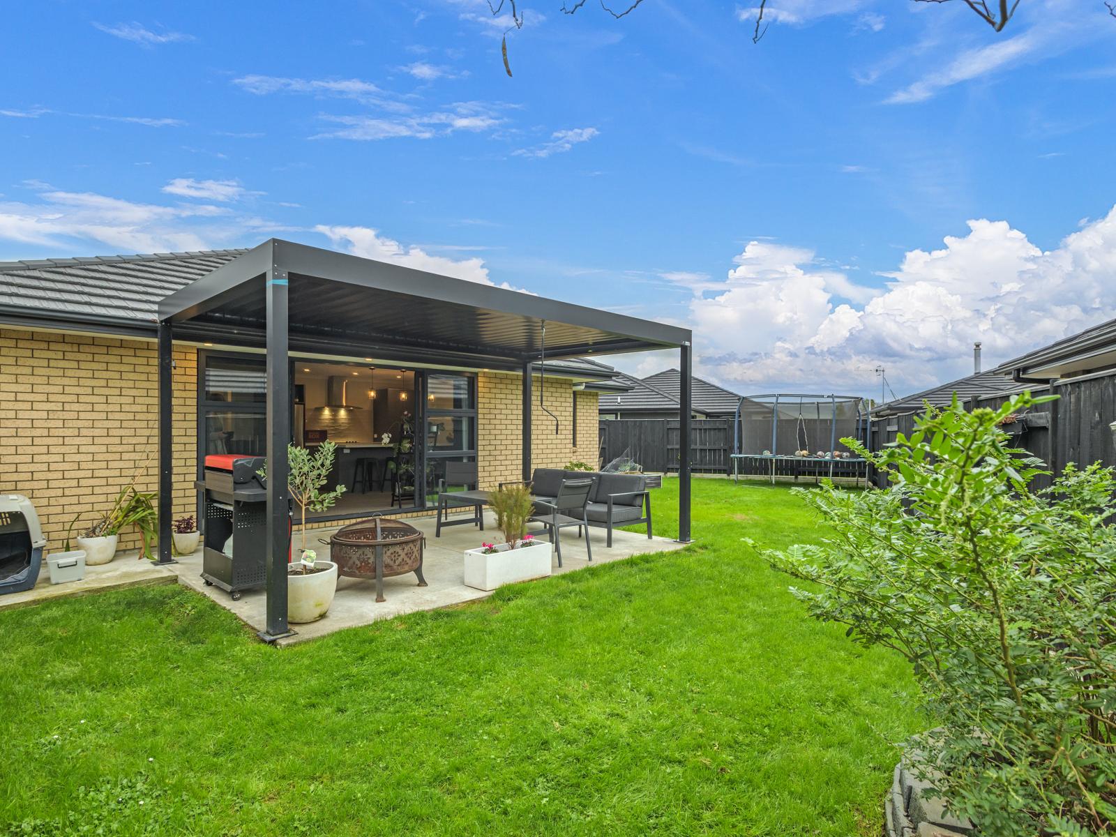 11 Pearl Grove, Ashhurst