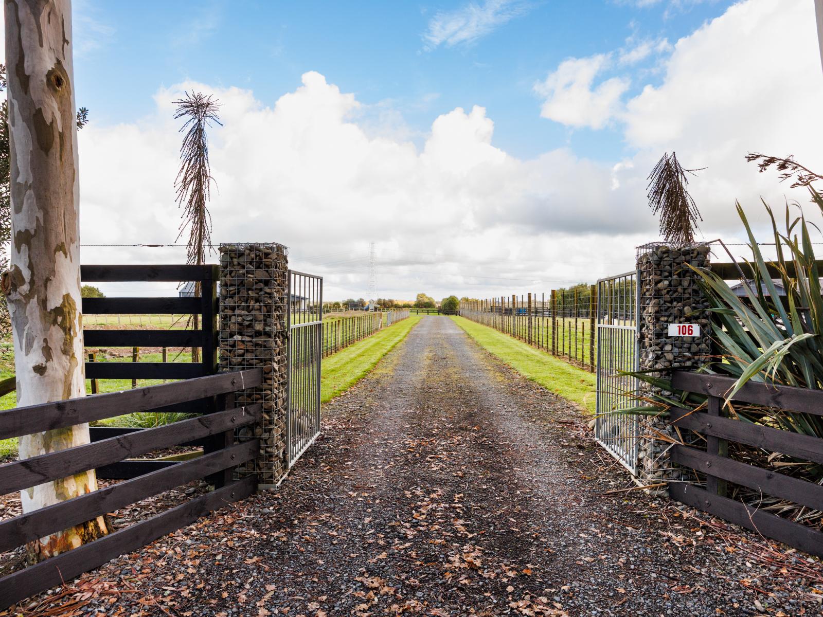 106 Reid Line East, Aorangi