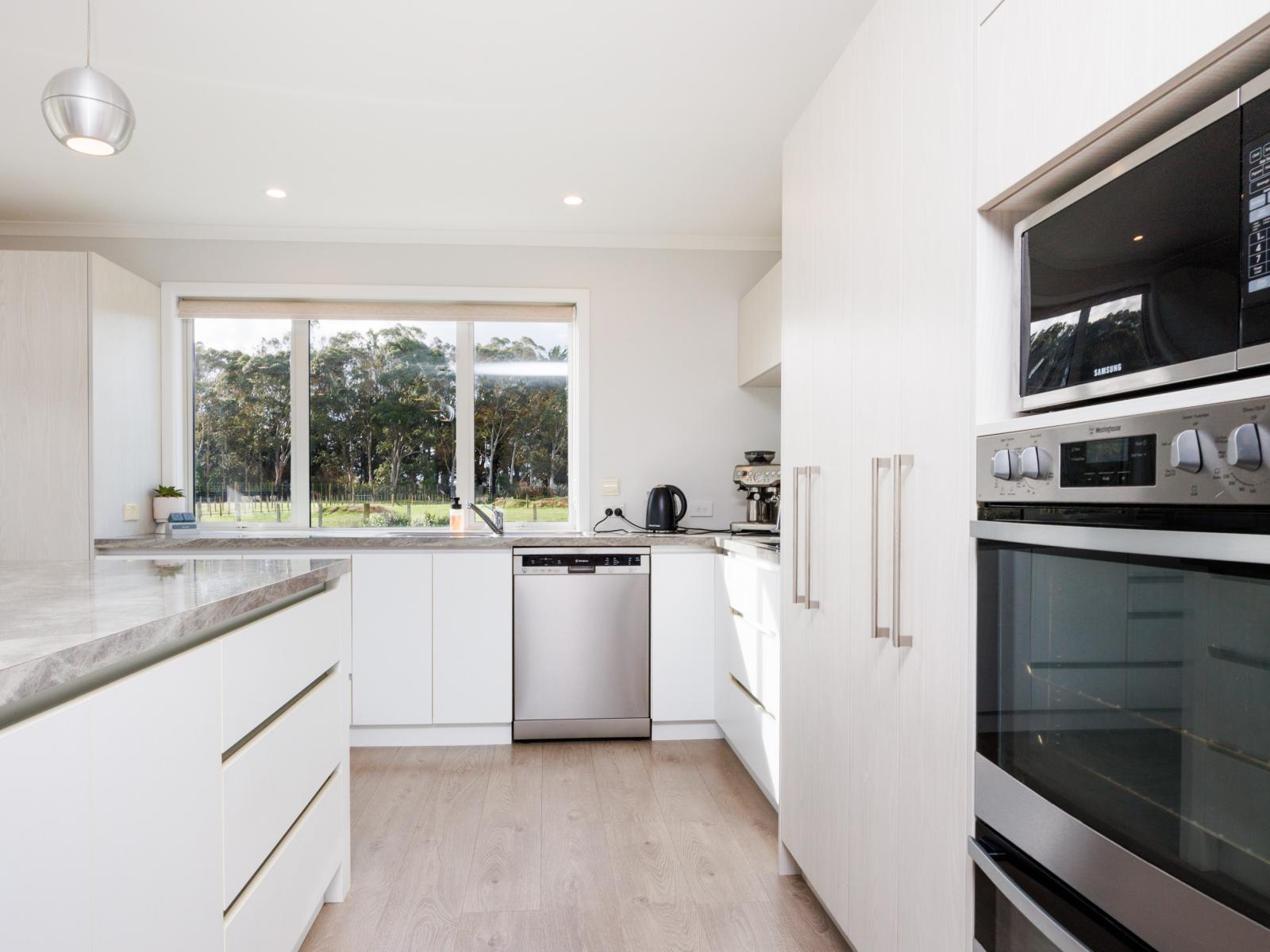 106 Reid Line East, Aorangi