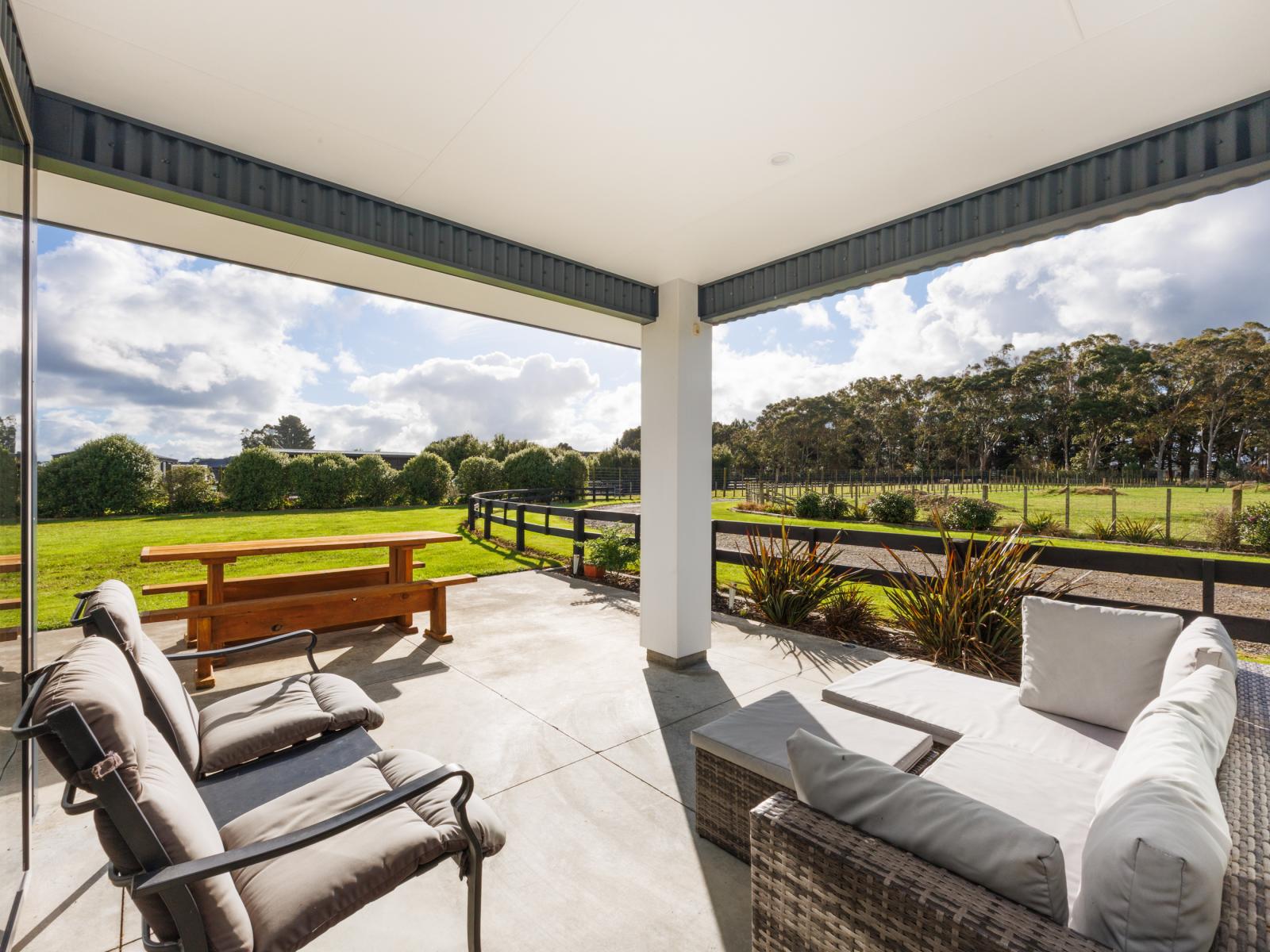 106 Reid Line East, Aorangi