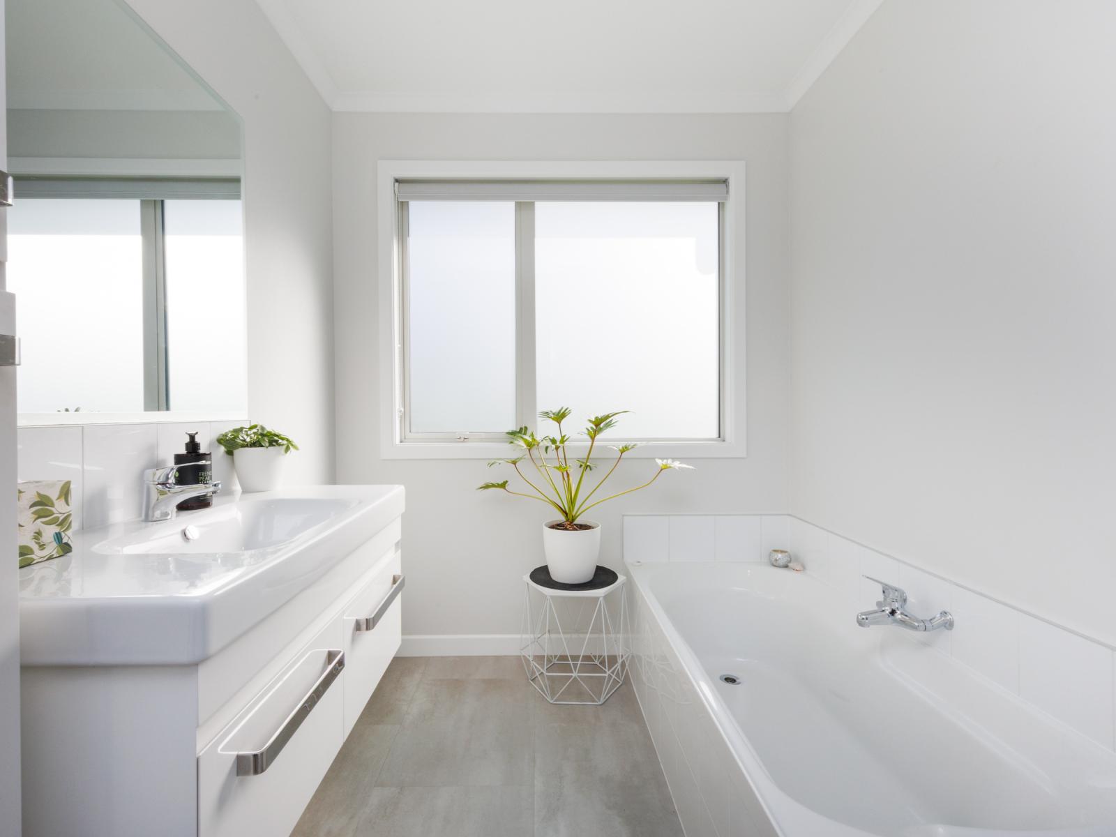 106 Reid Line East, Aorangi